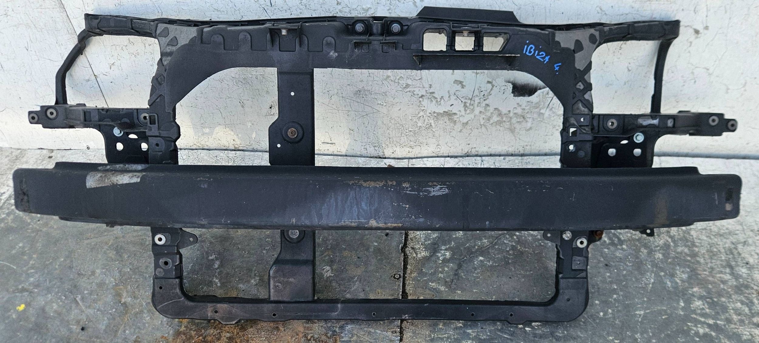 Seat Ibiza III 3 6l 02-08 support panel for radiators pillar