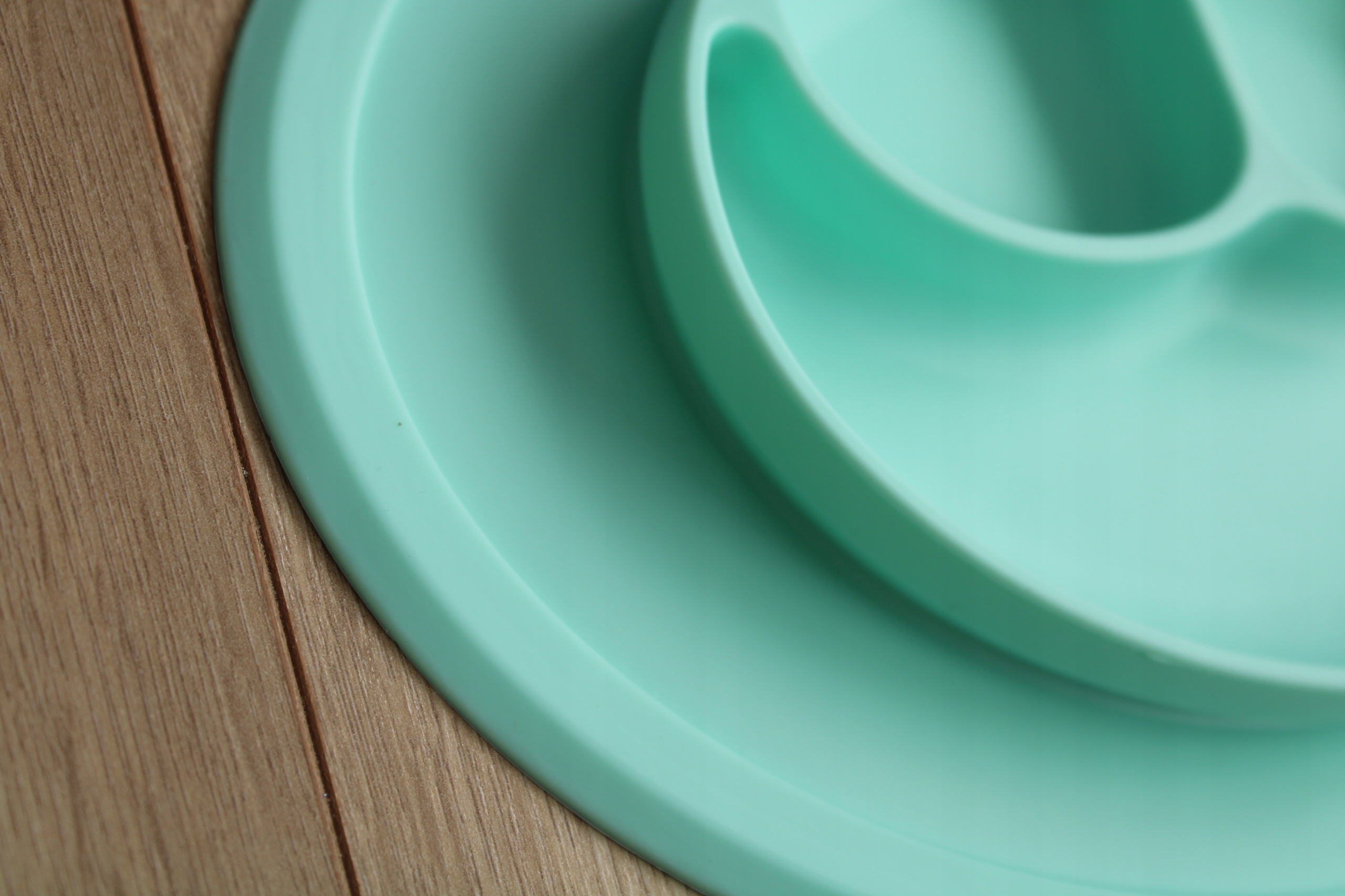 BI-BI SILIKONOWY TALERZYK Z PODKŁADKĄ ANTYPOŚLIZG. Marka bi-bi