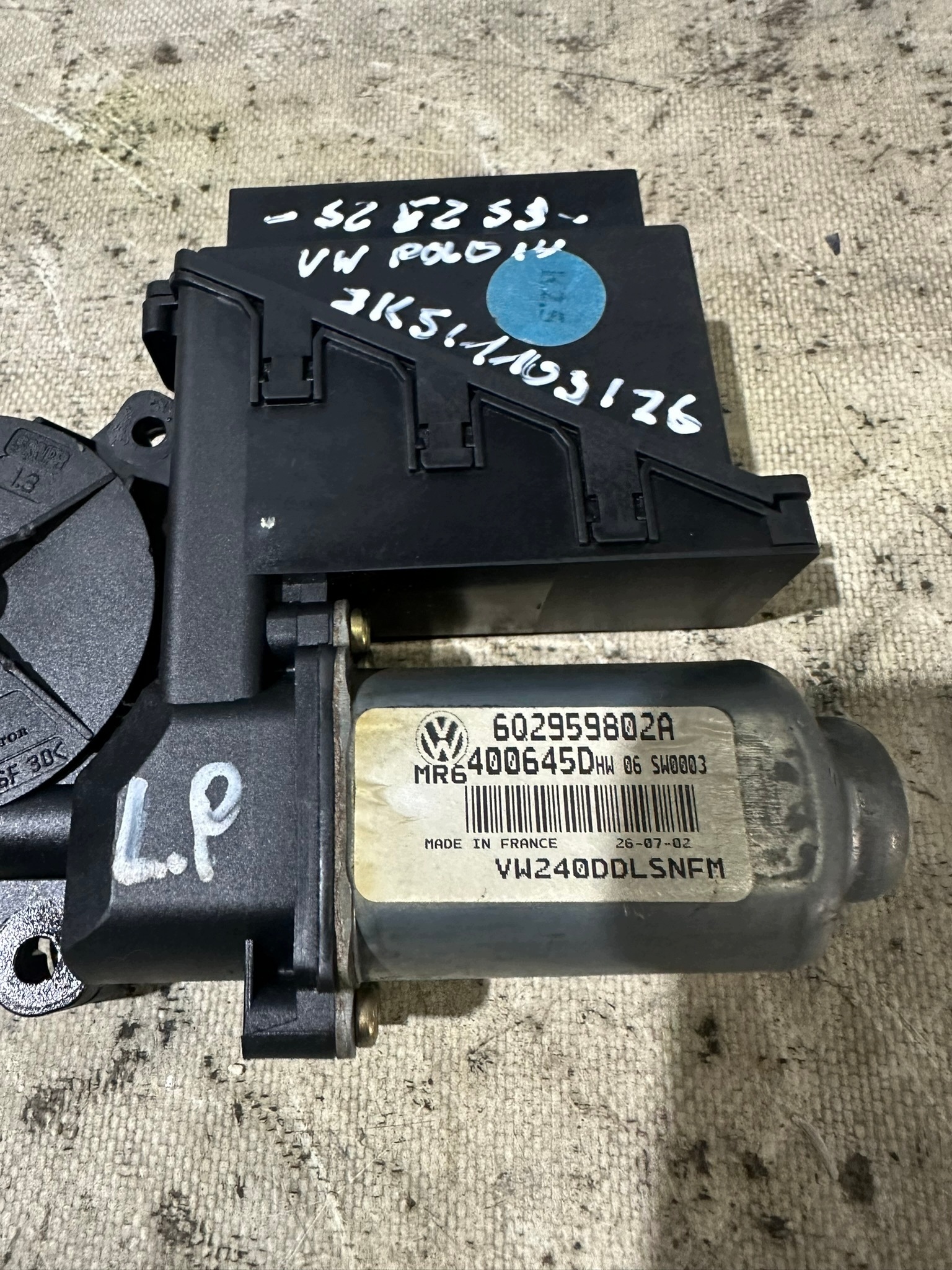 mini motor windows left front VOLKSWAGEN VW POLO IV 6Q29598002A