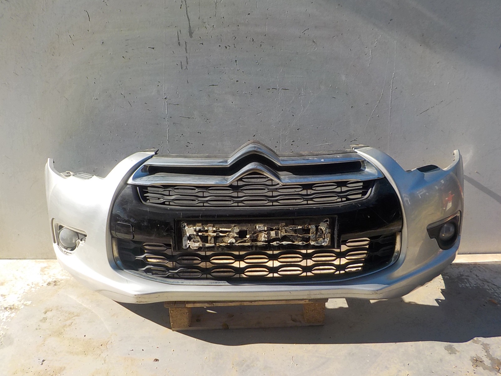 657 CITROEN DS4 10-14 LED bumper front front
