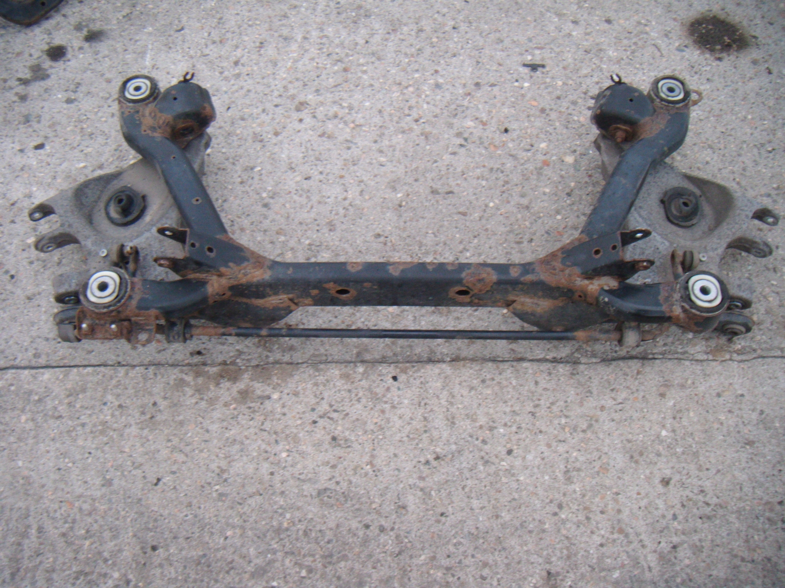 AUDI A4 B6 00-06 WÓZEK KOŁYSKA ZAWIESZENIE TYLNE TYŁ