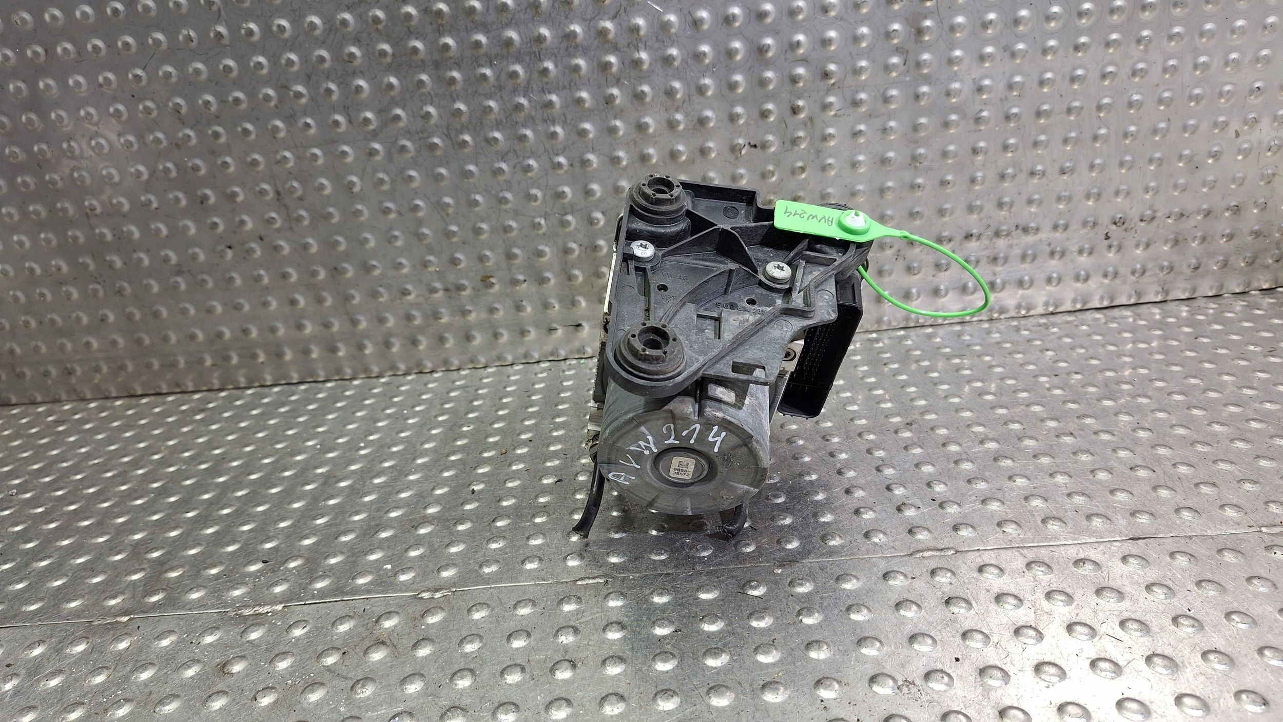 pump control unit ABS 5Q0614517CQ LEON III GOLF VII A3 8V KAROQ ATECA 1.0TSI