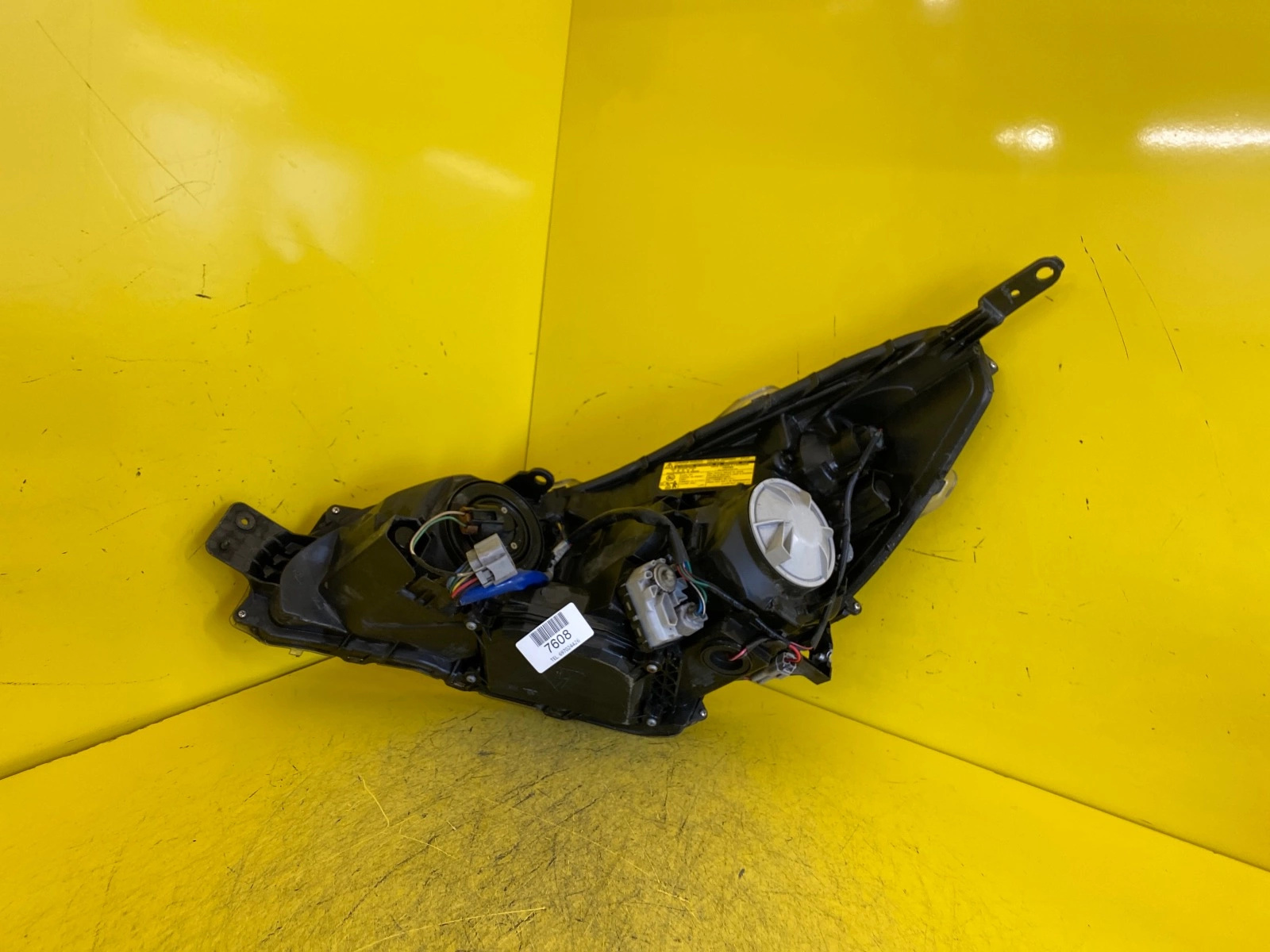 light right SUBARU LEGACY OUTBACK LIFT 12-14