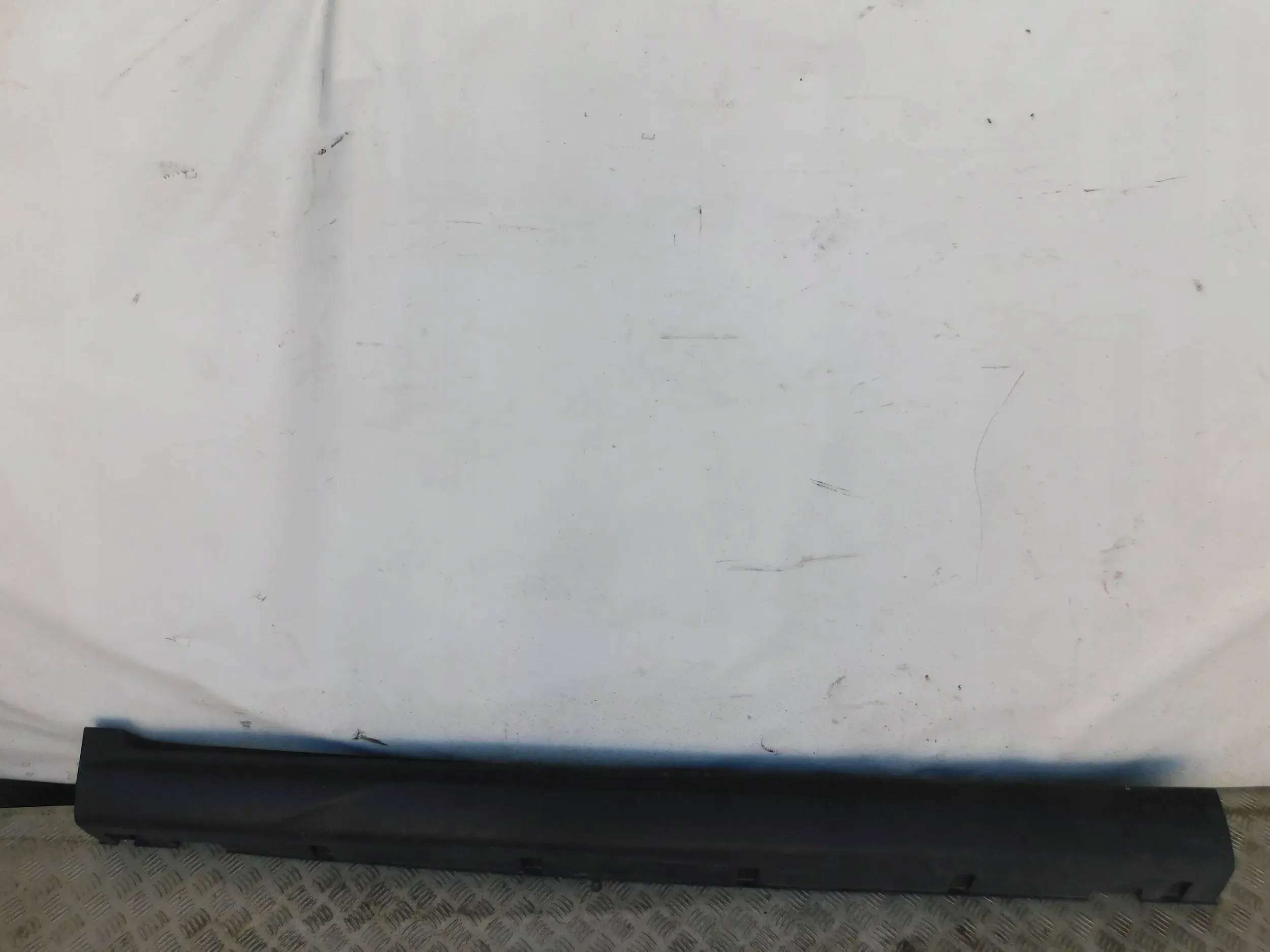 LISTWA PROGOWA PRAWA SSANGYUNG TIVOLI LIFT 20-