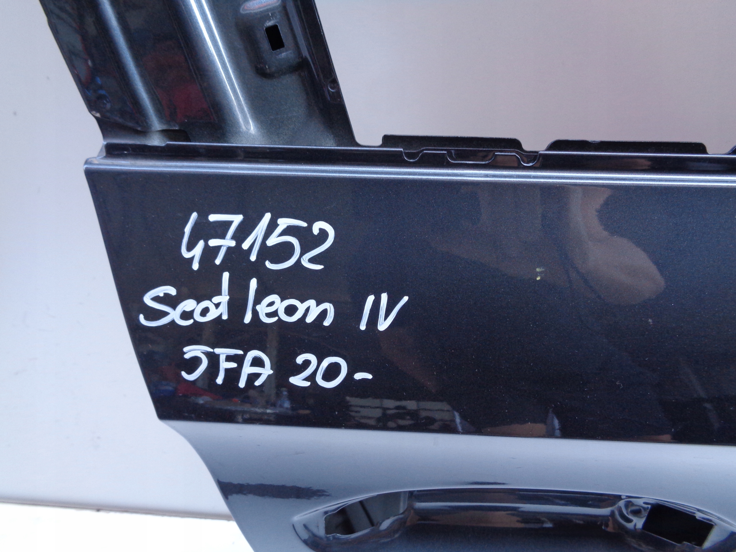 door right front SEAT LEON IV 4 5FA 20- NR 47152