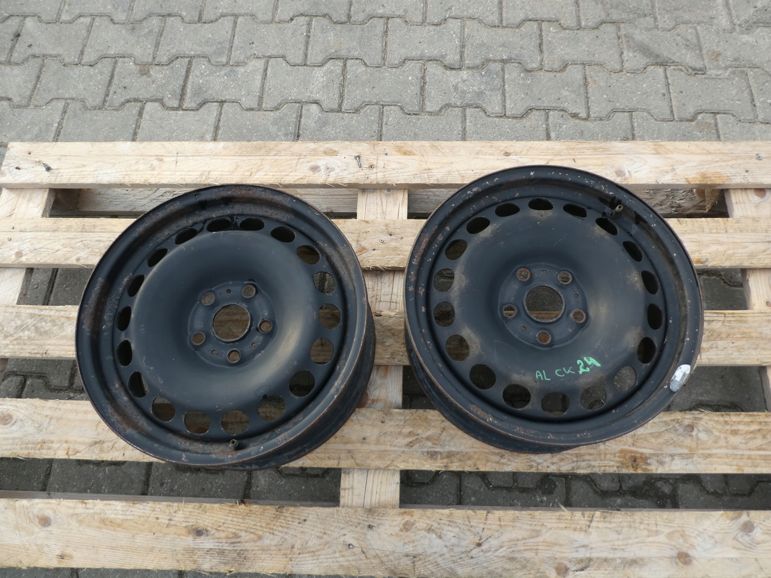 2X CERCHI FERRO VW 5X112 16 7N0601027A