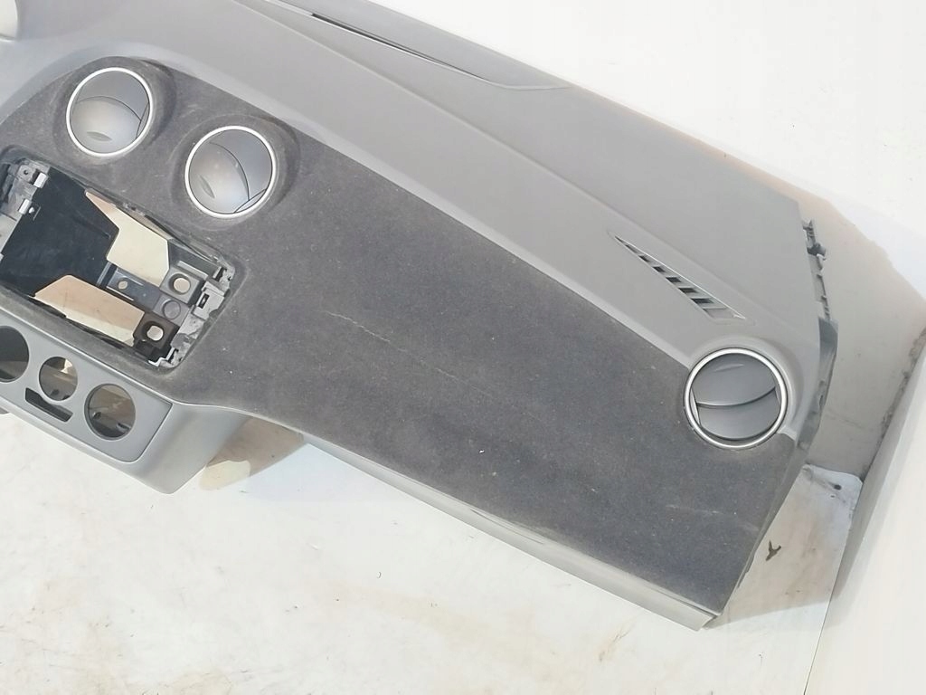 Seat Ibiza 4 IV console dashboard instrument panel