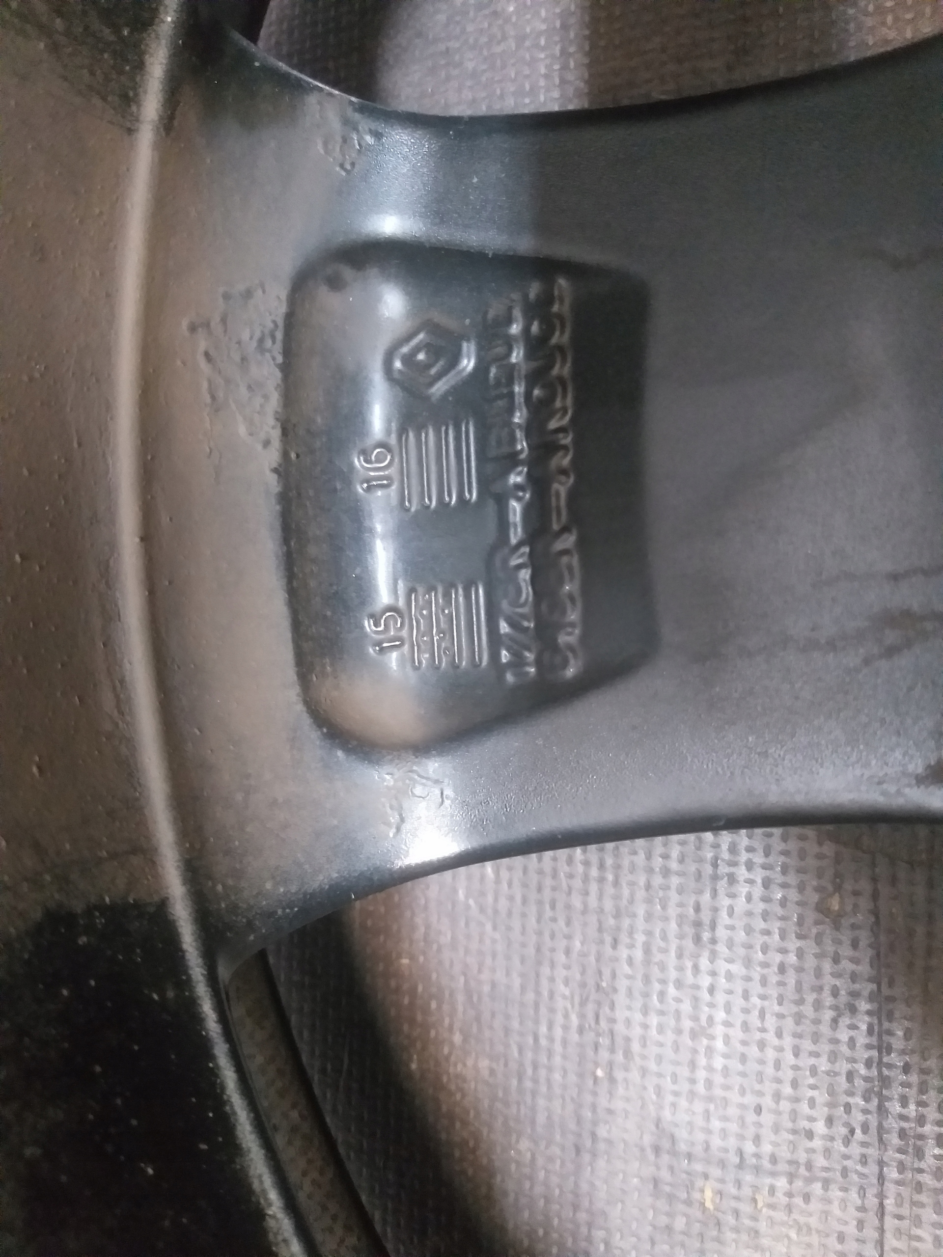 disk hliníkový RENAULT 6,5J 16" ET44 4X100