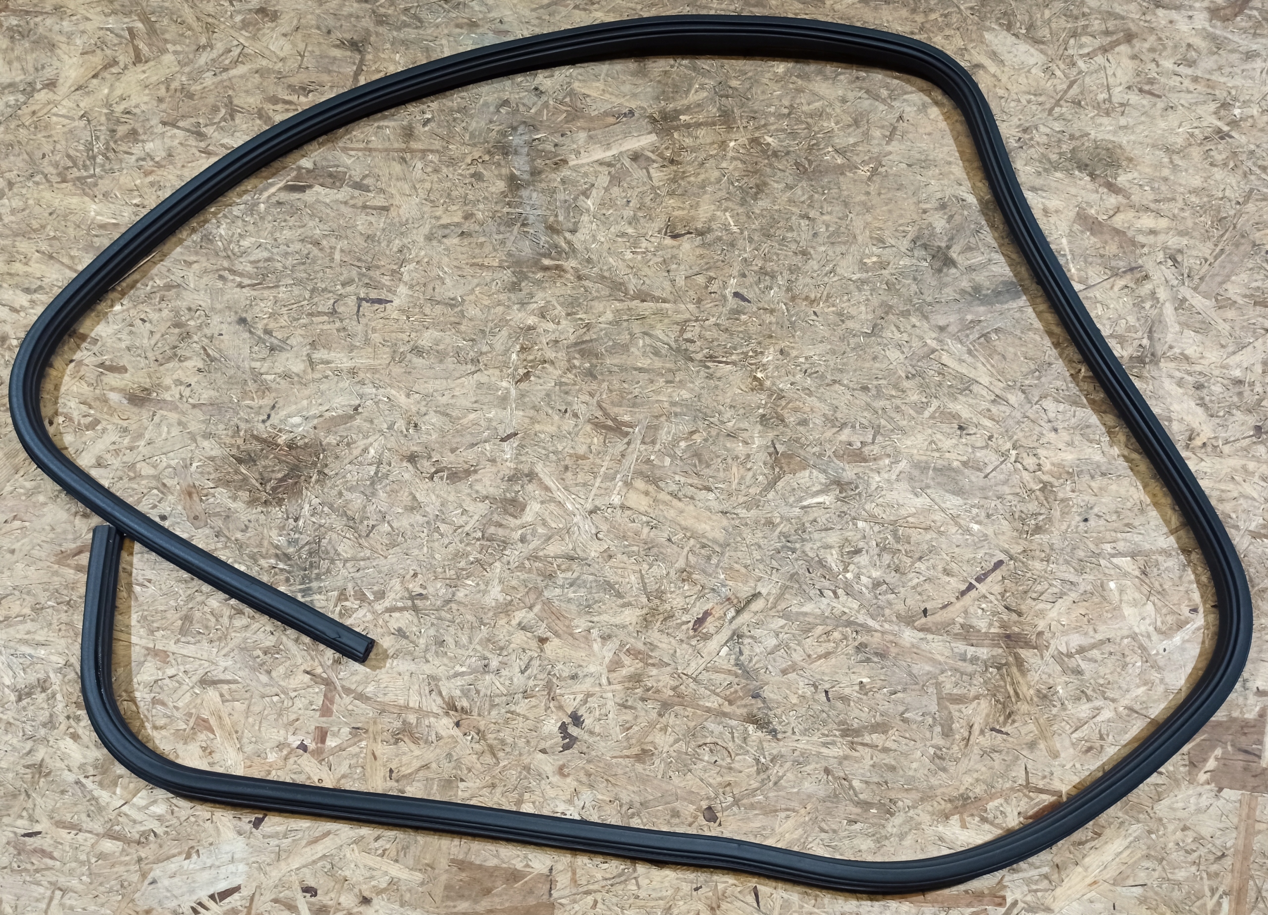 Dichtsatz Tür tylnych links Ford F150 2009-2014