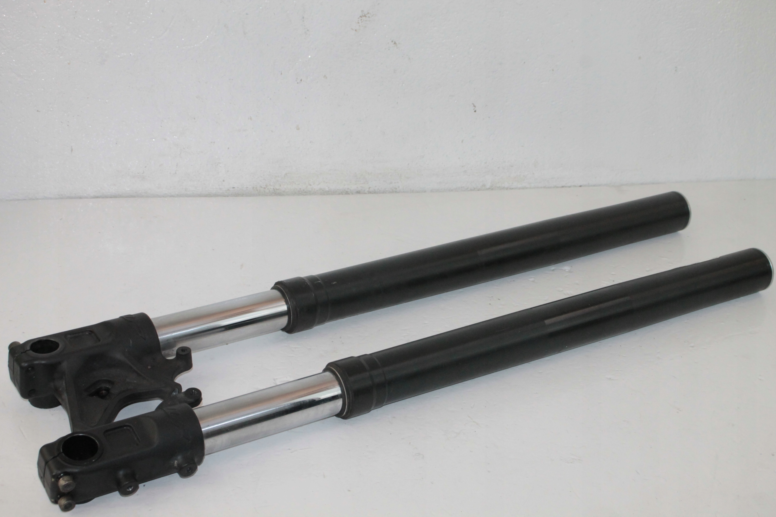 KTM690R 1000000 - KTM DUKE 690 12-15 АМОРТИЗАТОРИ LAGI WP