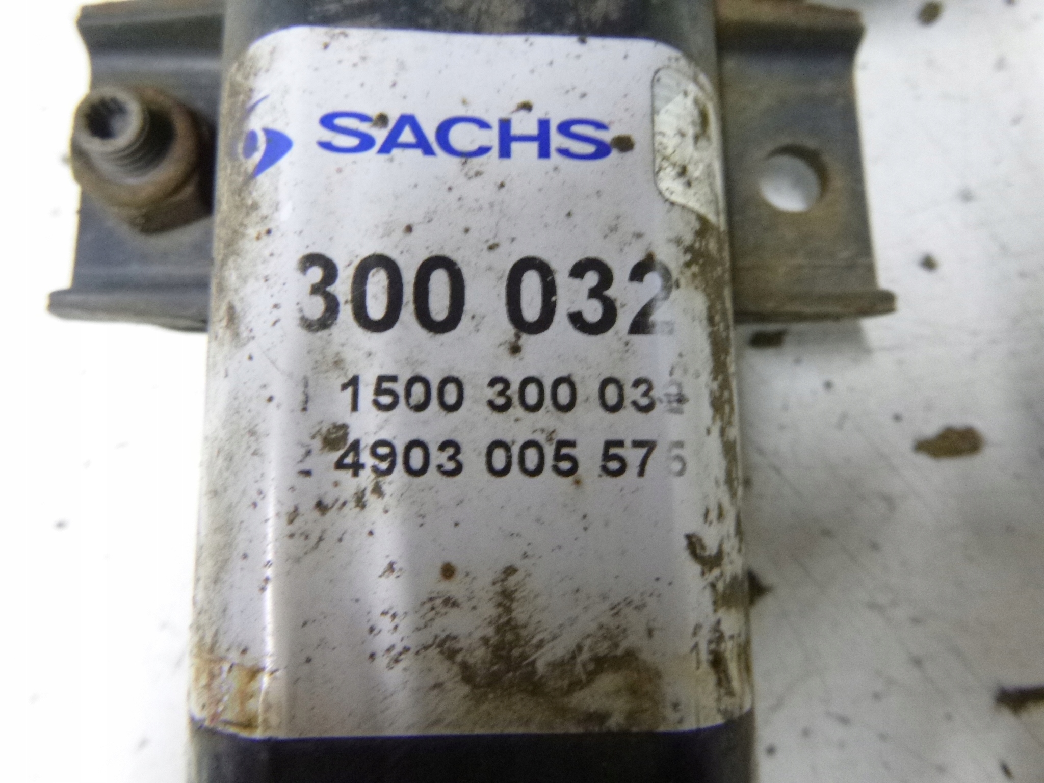 shock absorber front Volkswagen Polo 9N 1.4 02r SACHS