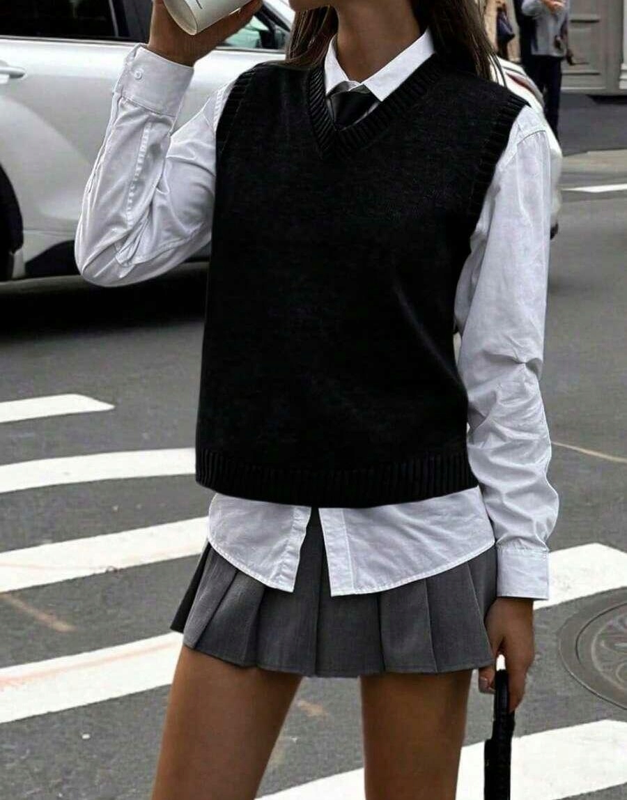 SHEIN CZARNY SWETER BEZ RĘKAWÓW YBG S06__S