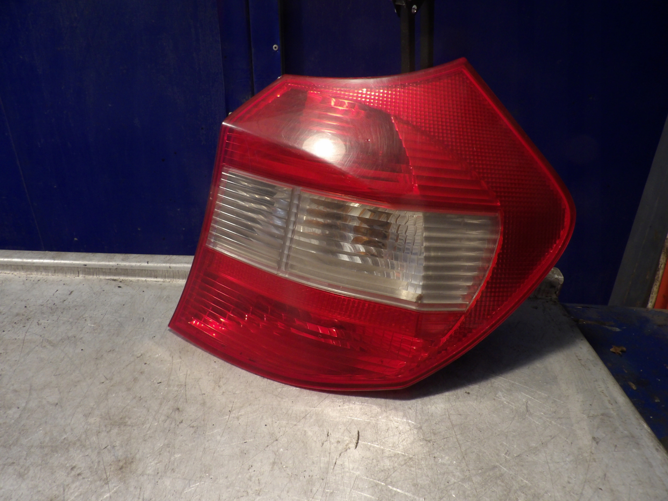 BMW E87 light rear right 021864 HB 5D