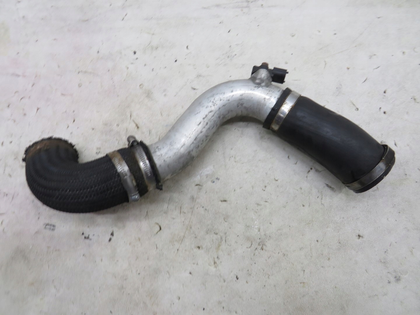 WAZ PRZEWOD ІНТЕРКУЛЕРА HYUNDAI Ix35 2.0 CRDI