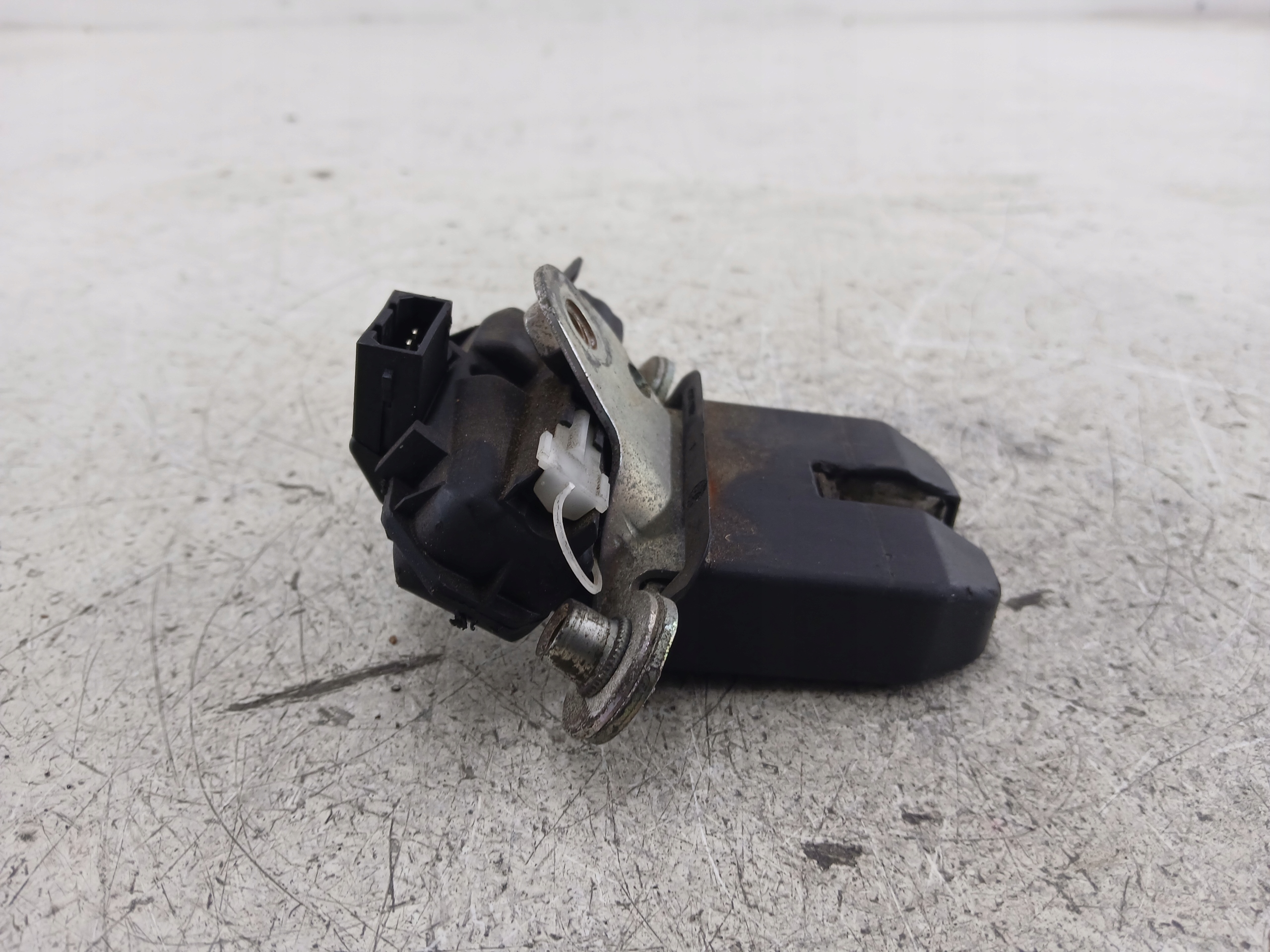 SKODA FABIA II ROOMSTER lock bonnet boot 5J7827501A