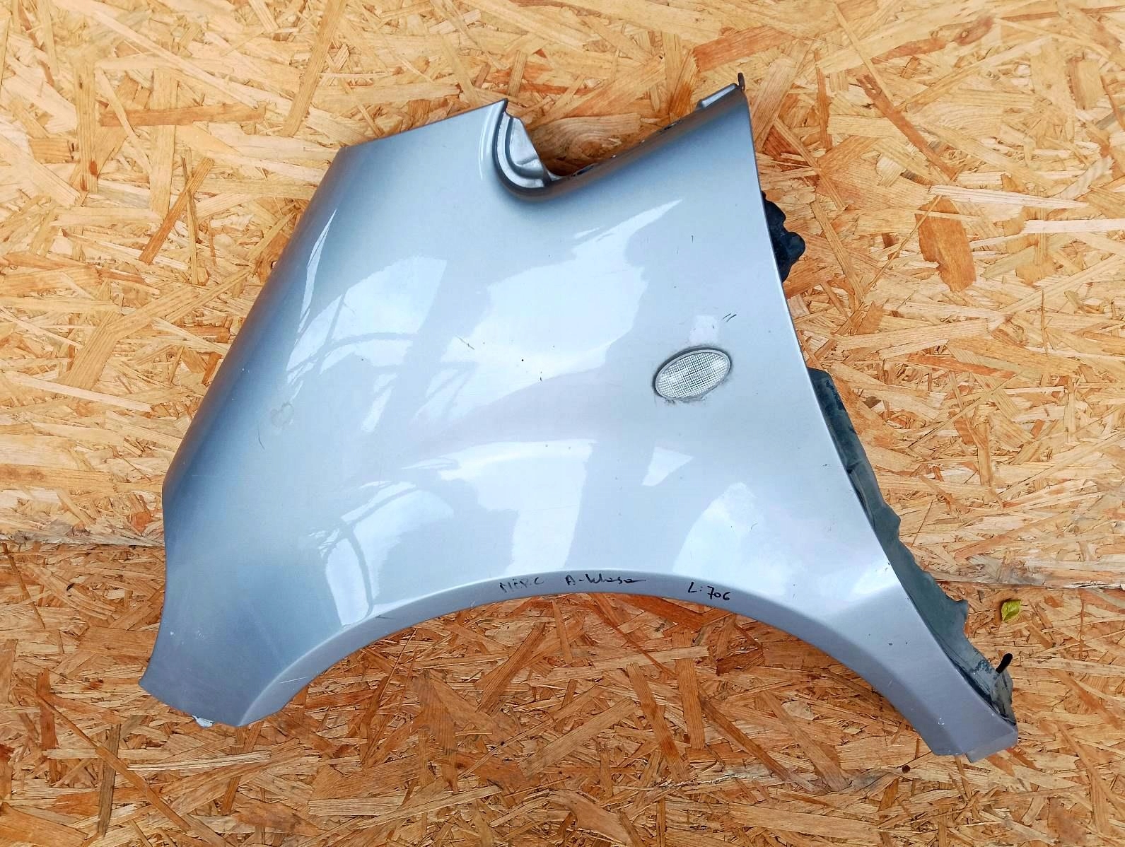 fender left front Mercedes A 170 00r 1686870107 Lak 706