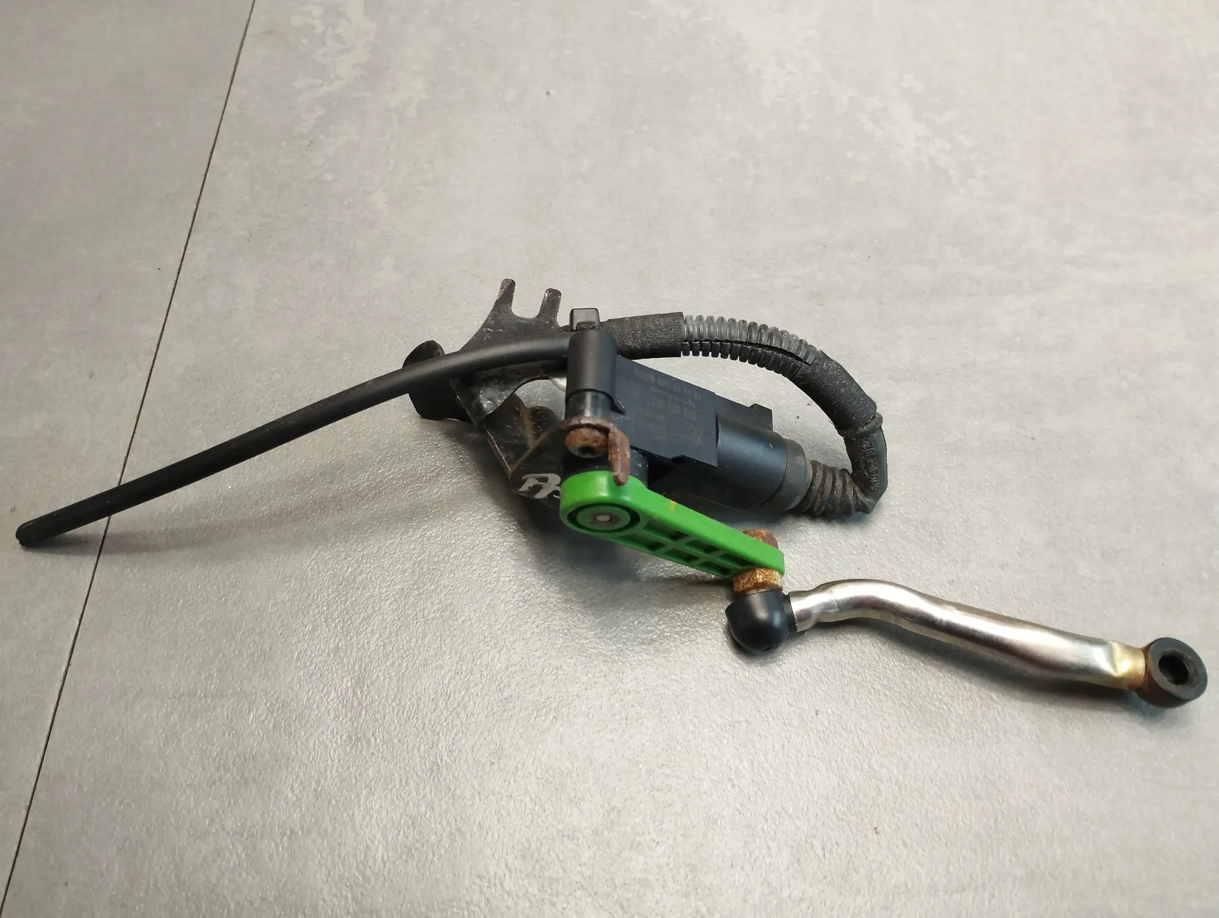 Audi A5 8T Sensor POZIOMOWANIA lichte 8K0941286N