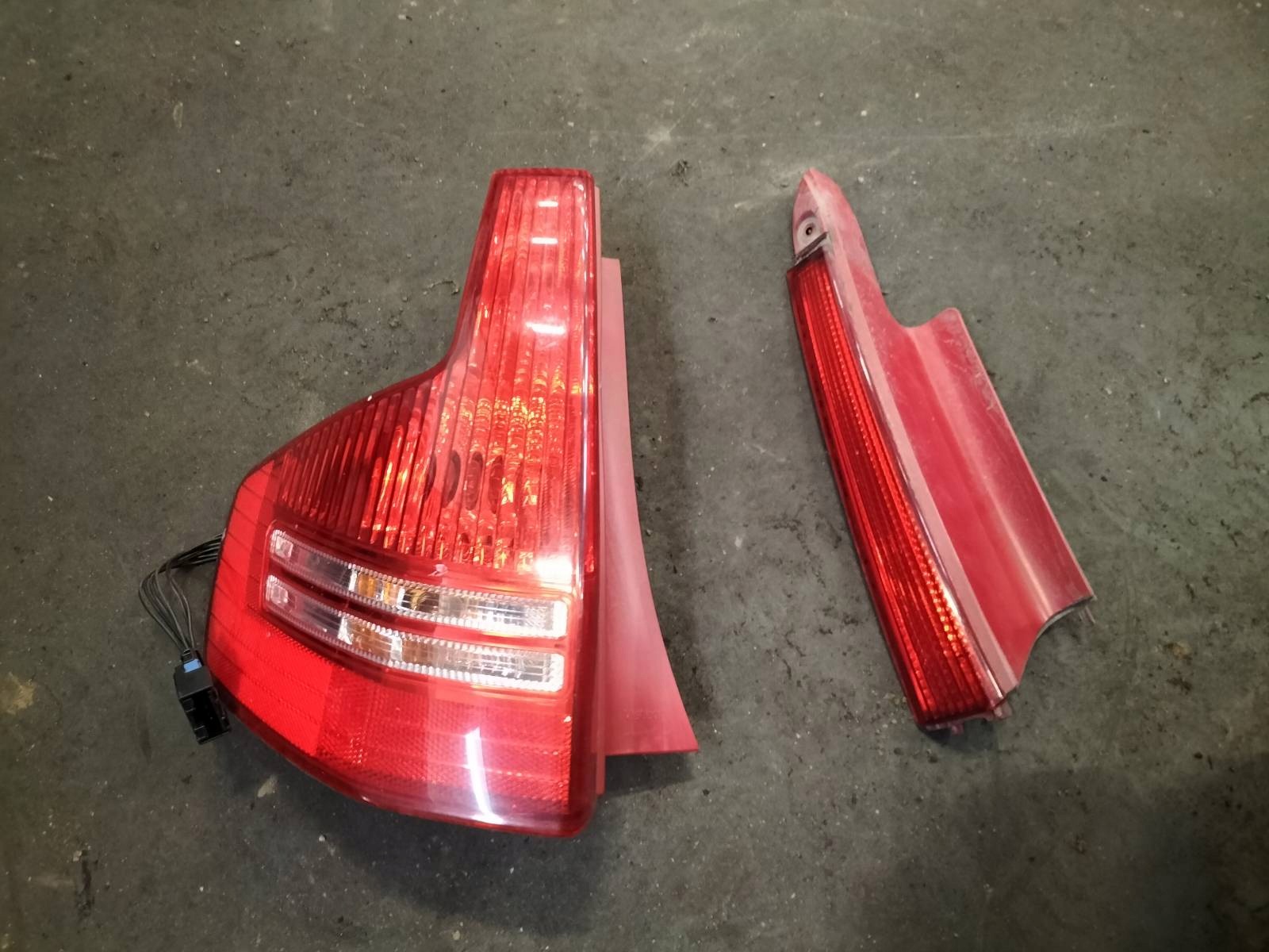 complete rear part CITROEN C4 and EZW trunk door boot bumper rear part lights