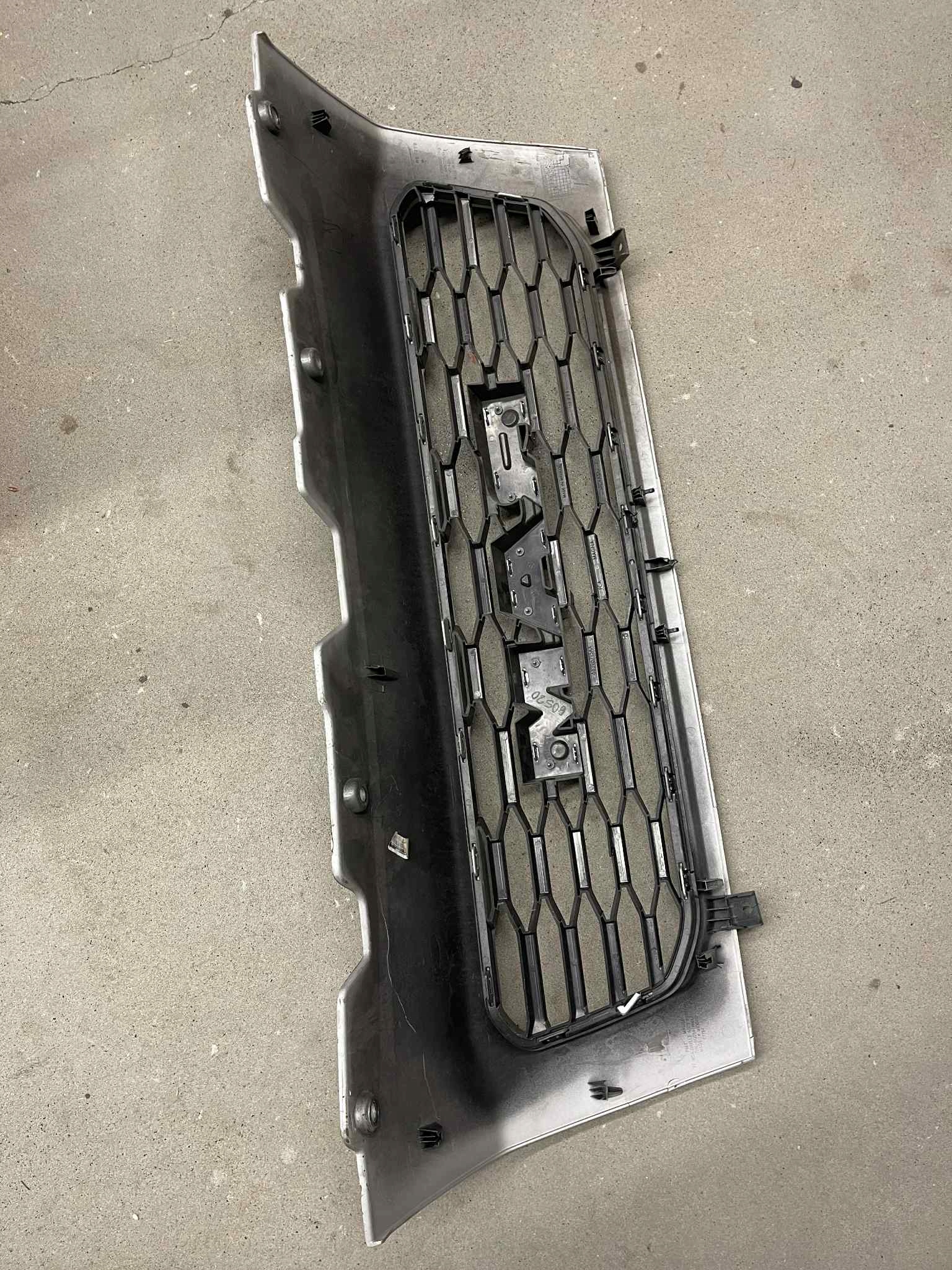 решетка радиатора RAM 2019 2020 2021 2022