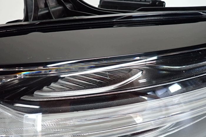 VOLVO V60 S60 FULL LED 18- reflektor right light right