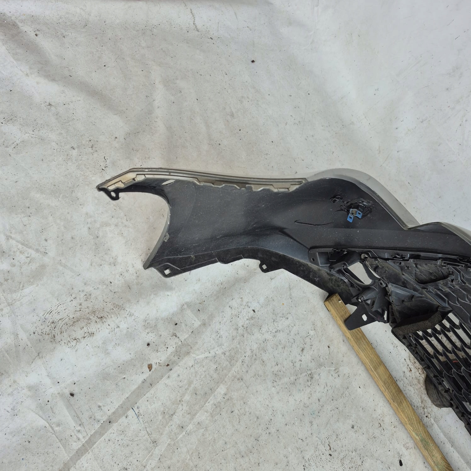 TOYOTA COROLLA XII E21 KOMBI HB bumper front front PDC 52114-YY010