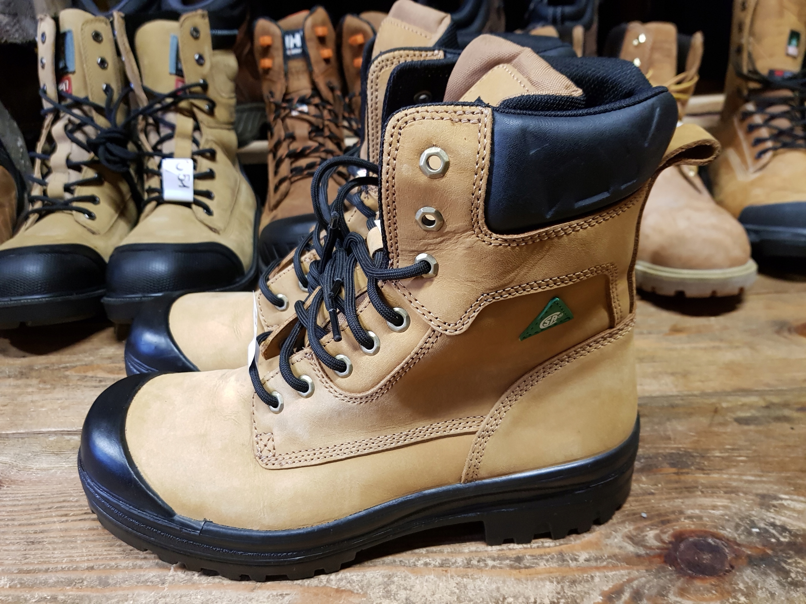 Buty robocze AGGRESSOR rozm 44 wkł 30 cm S3