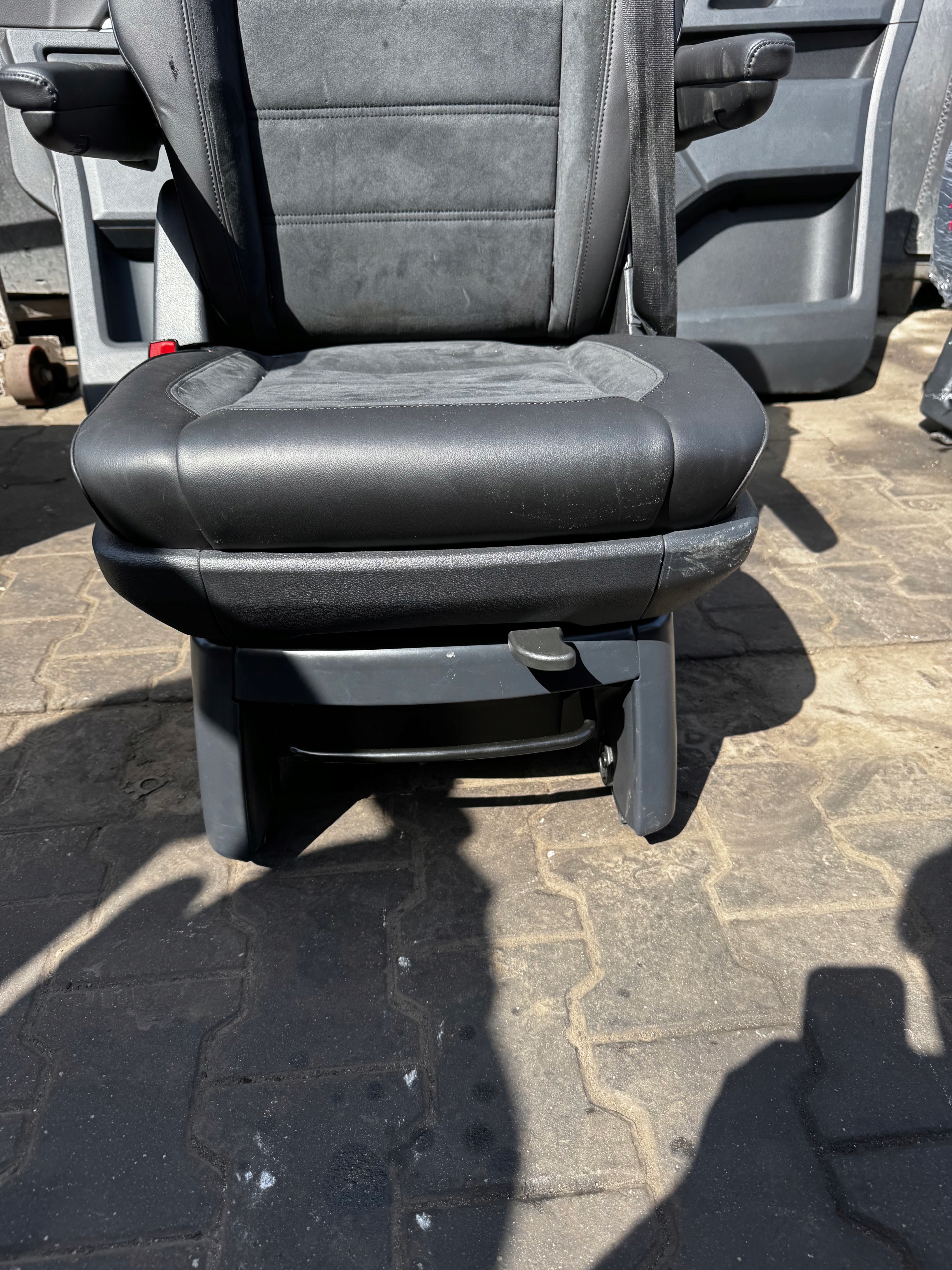Sitz drehend VW T6 MULTIVAN Leder ALCANTARA