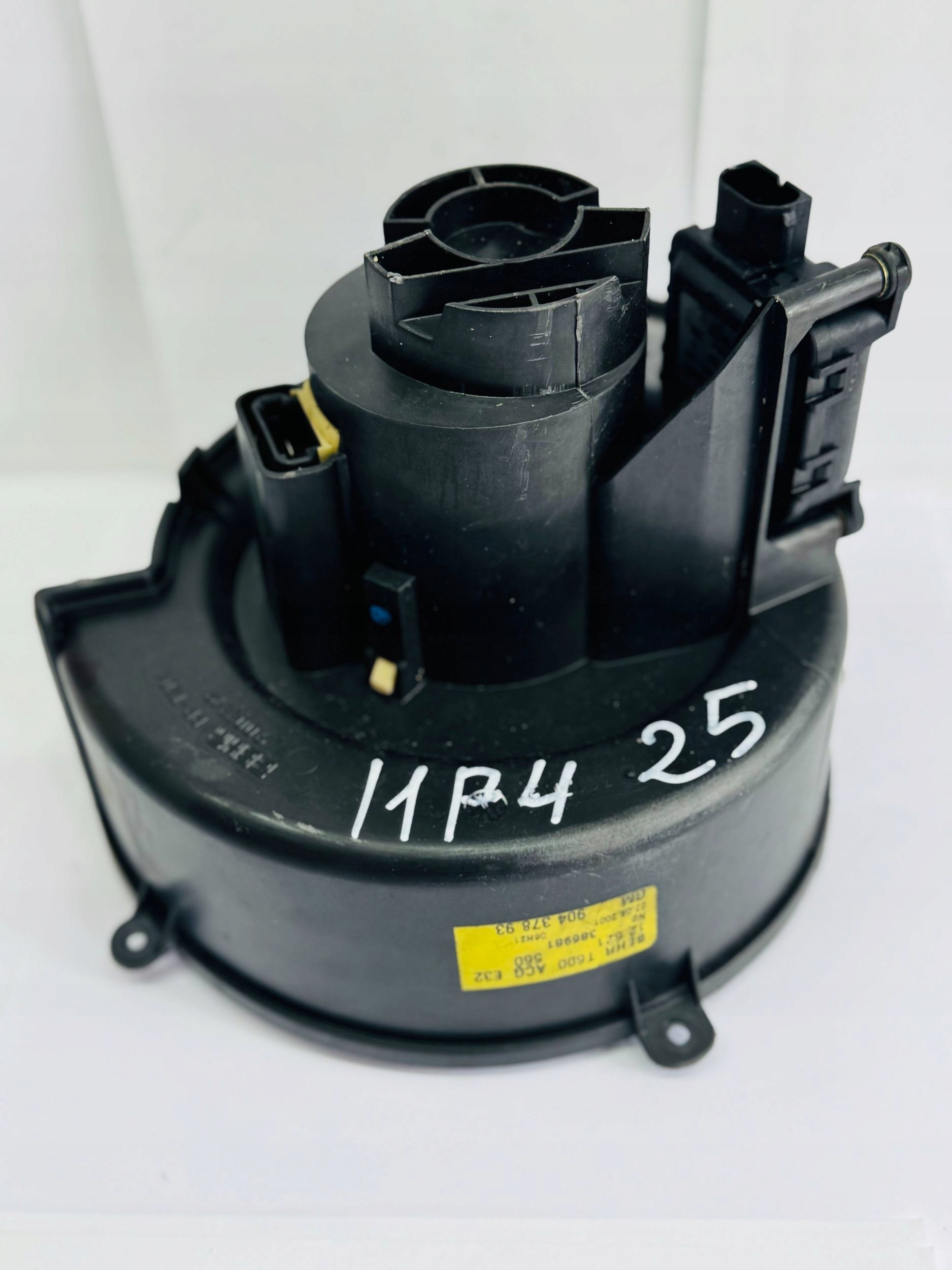 Lüfter dmuchawa Opel Zafira A 2,0 DTI 90437893