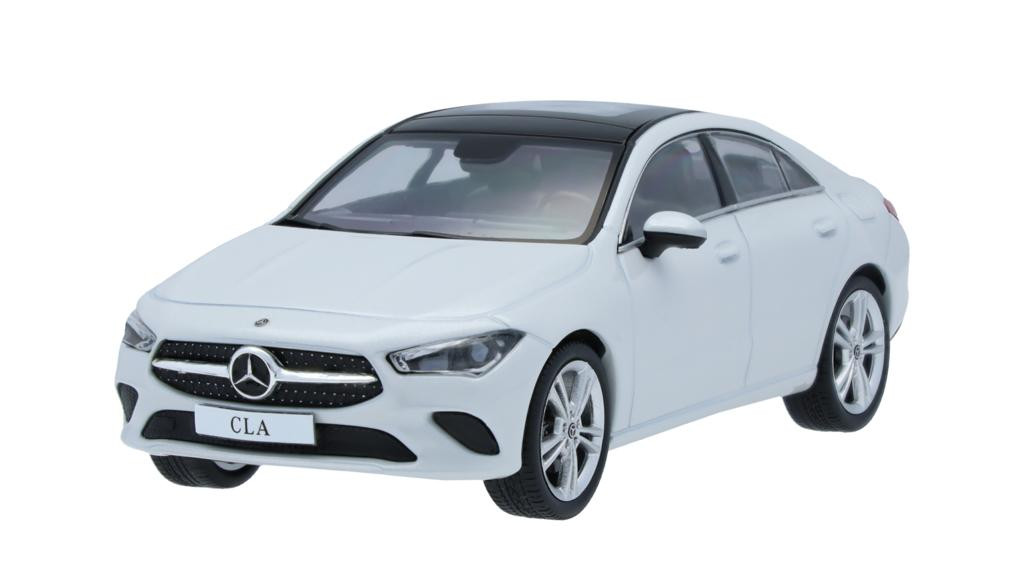 

Model Mercedes Coupé Cla C118 Biały