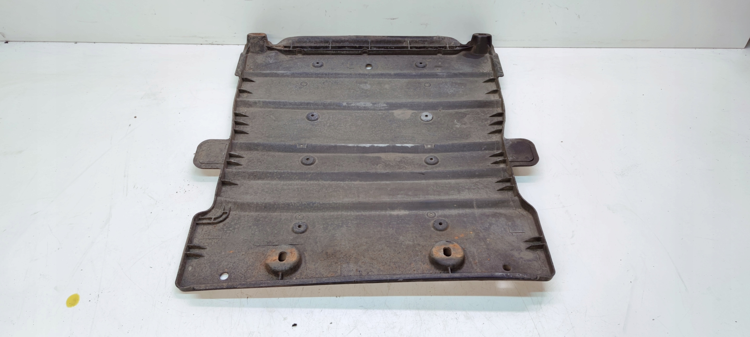 OSŁONA PŁYTA PODWOZIA AUDI A3 8V VOLKSWAGEN SEAT SKODA 5Q0825230H