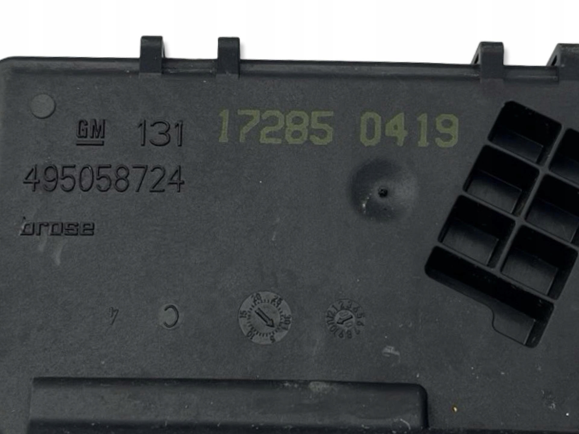 lock bonnet boot Opel Zafira B facelift 2009 13117285
