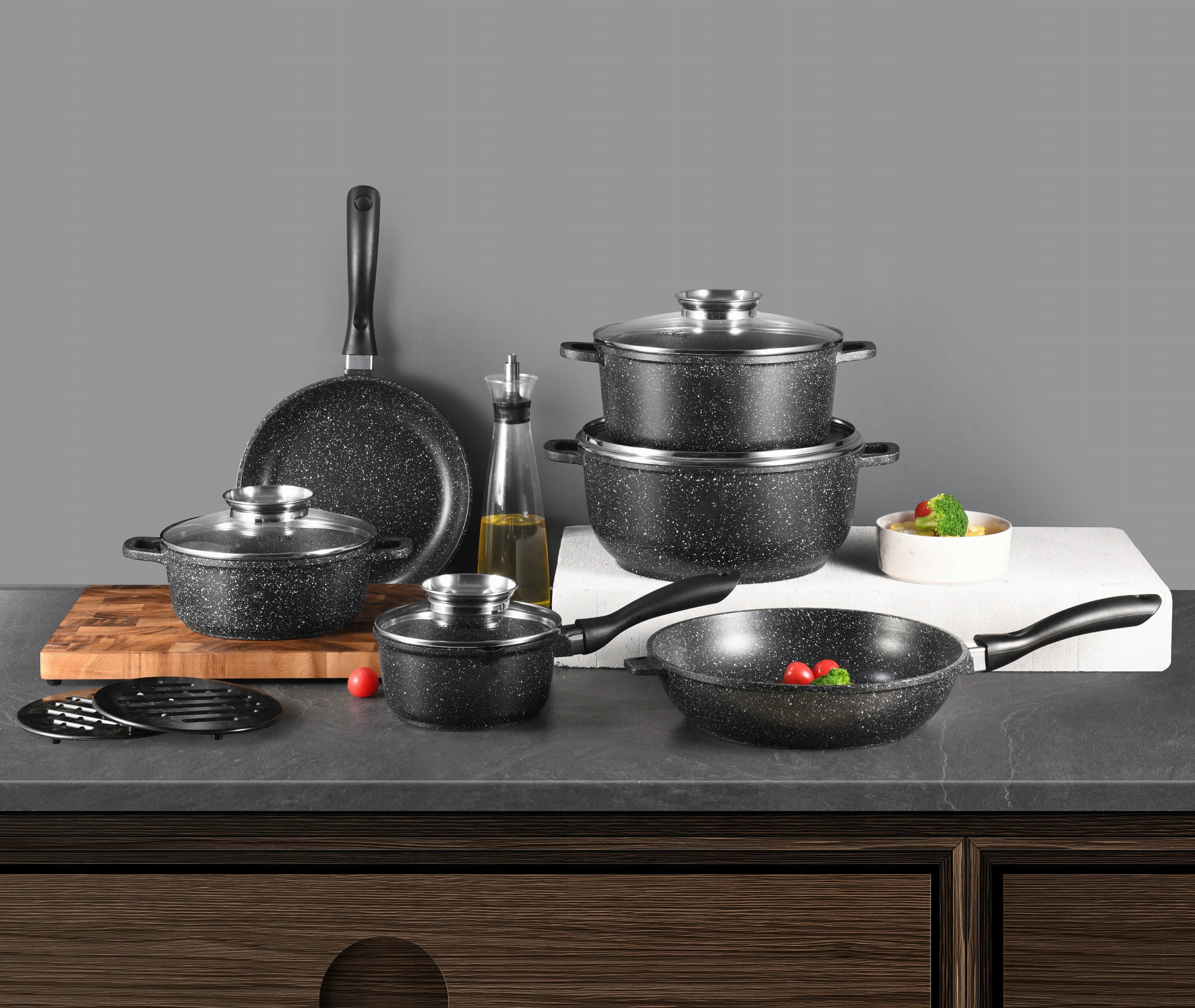 KOMPLET GARNKÓW MARMUROWYCH PATELNIA GARNKI ZESTAW EAN (GTIN) 5903781040270