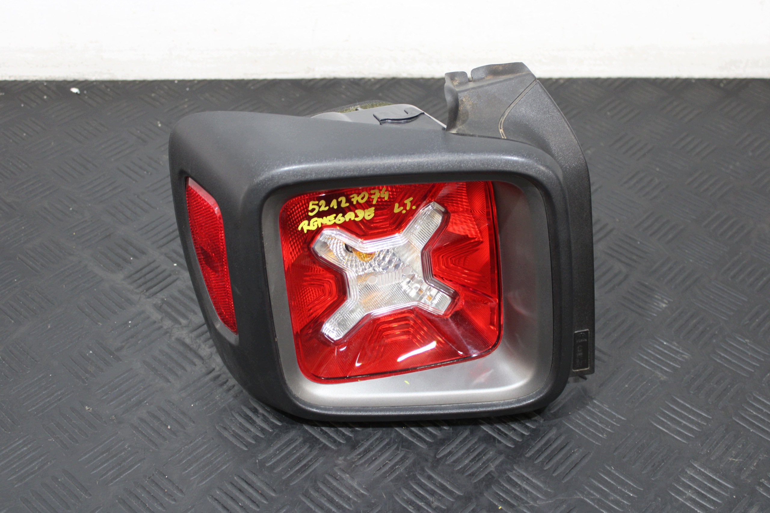 light left rear part left rear 52127074 JEEP RENEGADE 1.0T