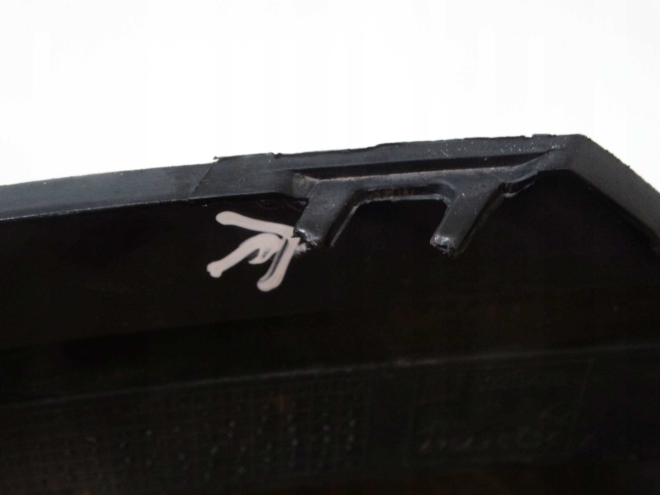 grid of a bumper left front OPEL CORSA D 13211478