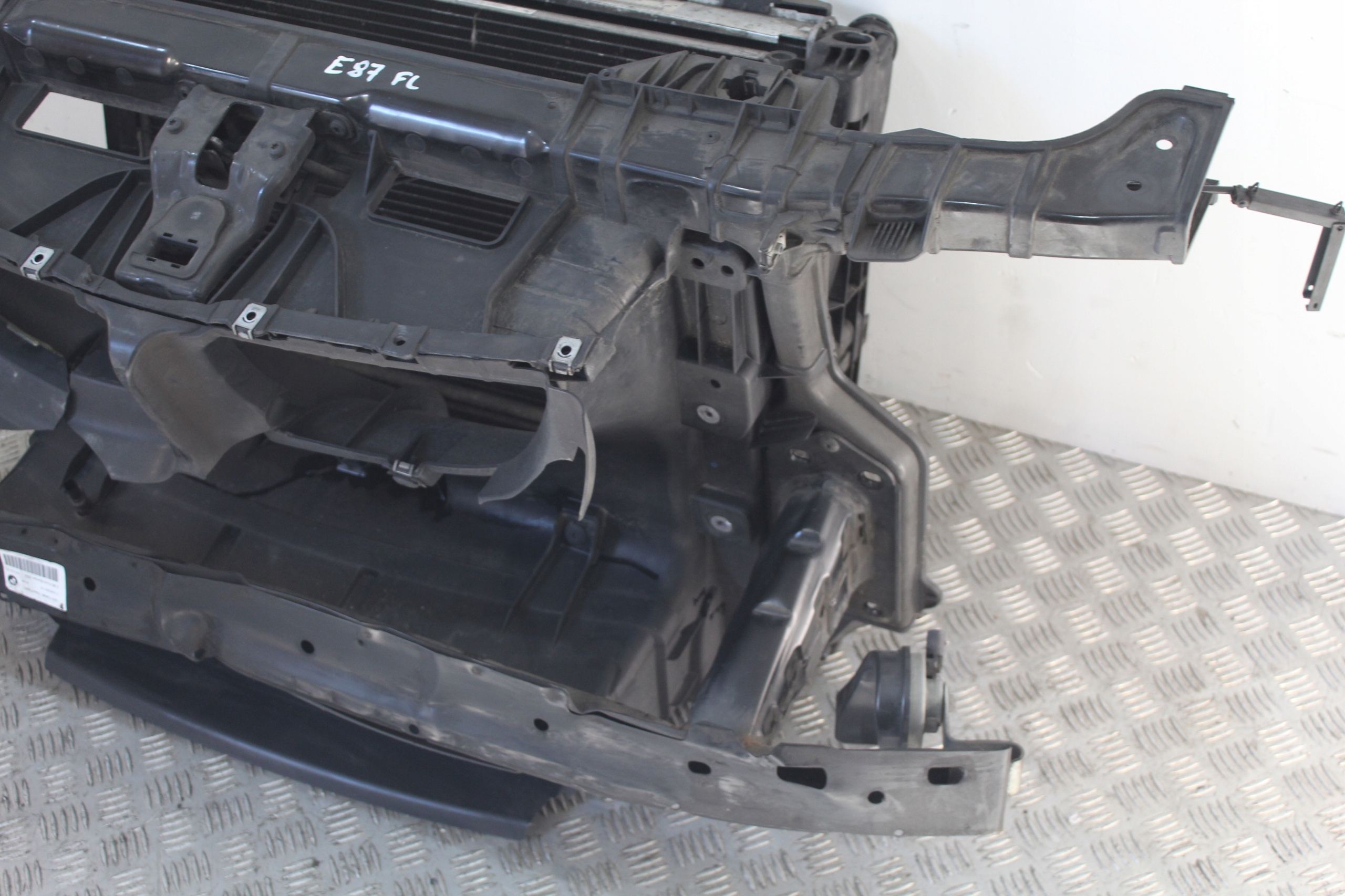 front body wall front radiator BMW 1 E87 LIFT