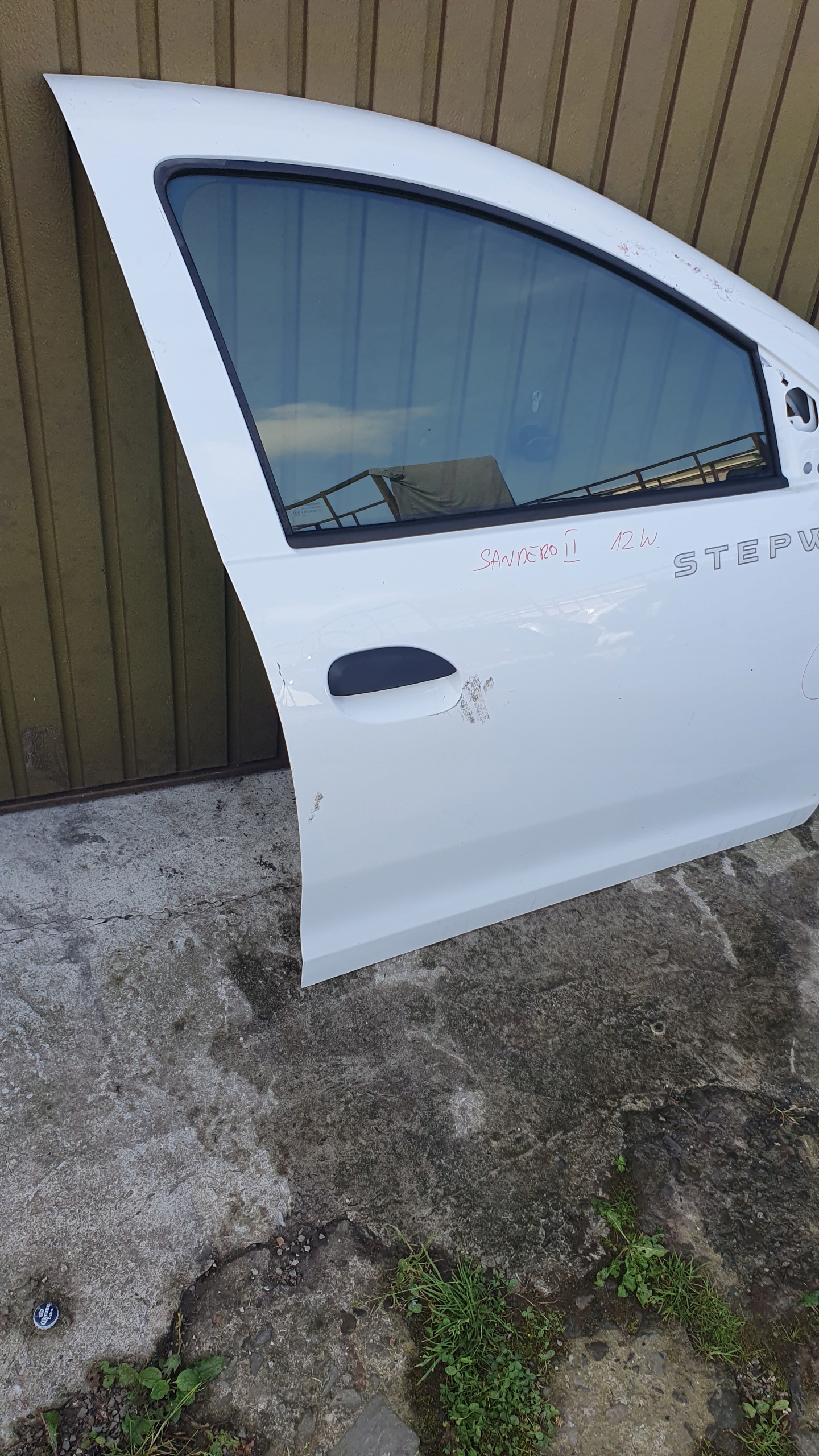 Dacia Sandero Stepway 2 II 12- door right front front $