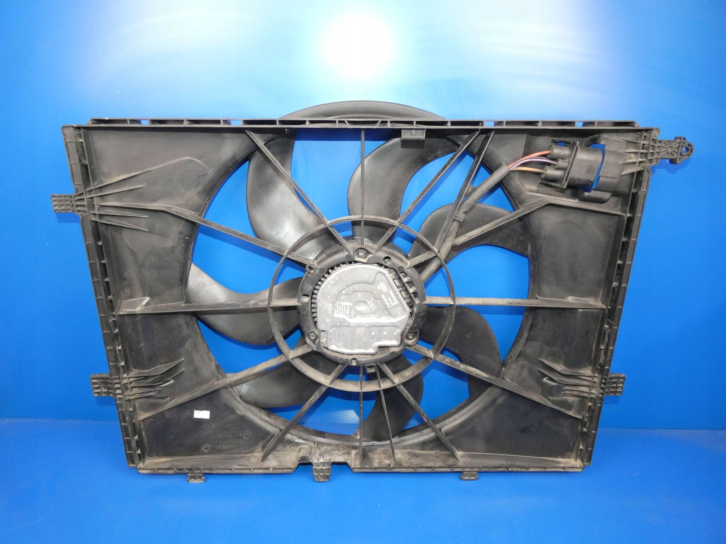 MERCEDES E KLASA W213 W205 W253 2.0 CDI ventilátor chladiče