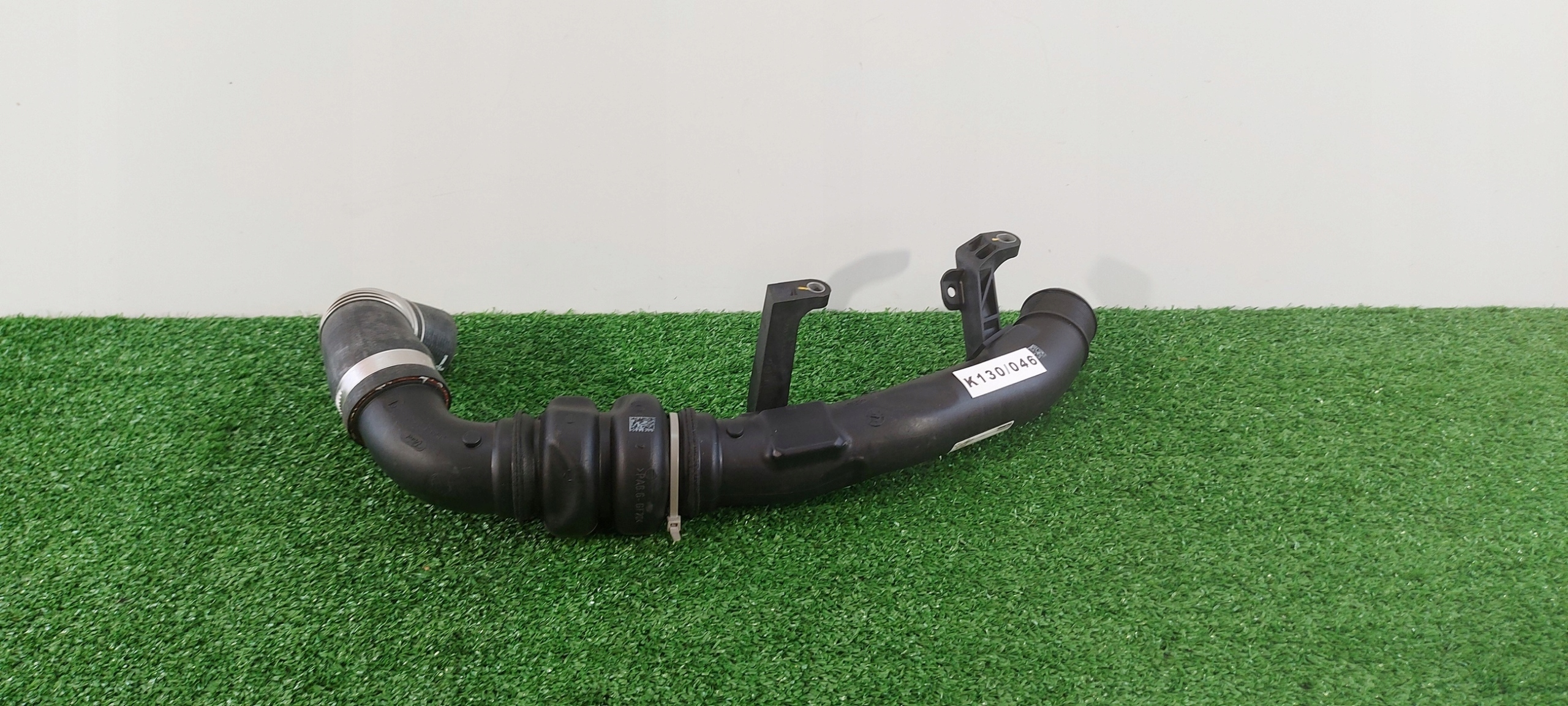 DS73-6C646-FE - ТРУБА ПОВІТРОПРОВІД 2.0 D FOCUS KUGA MONDEO FORD