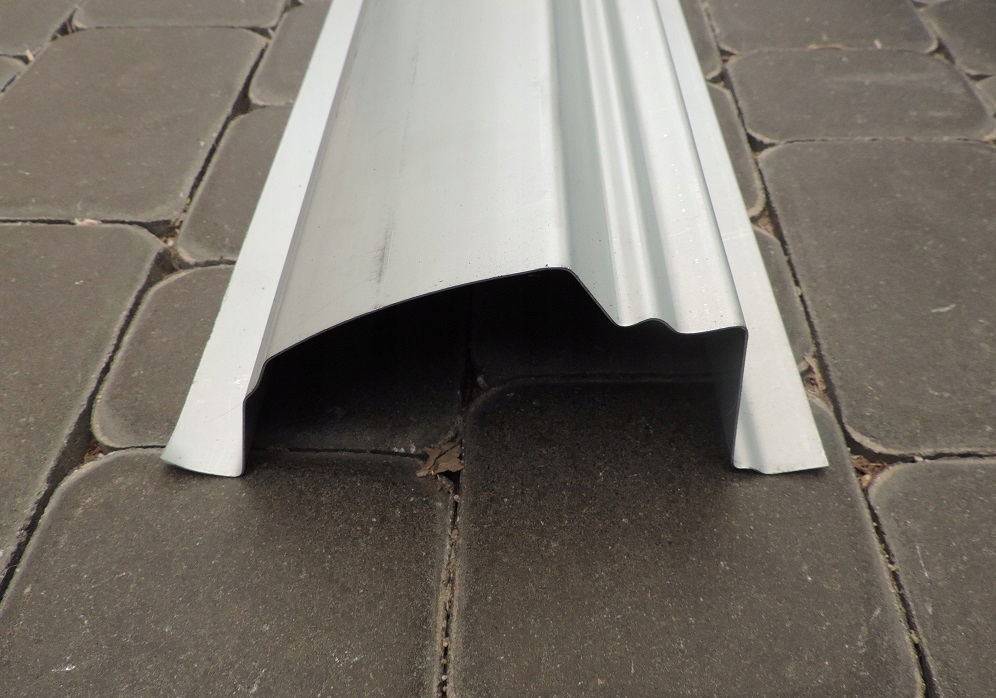 REPERTÓRKA PROGU PRAWA=LEWA RAV4 01.06-02.09 Stan opakowania oryginalne