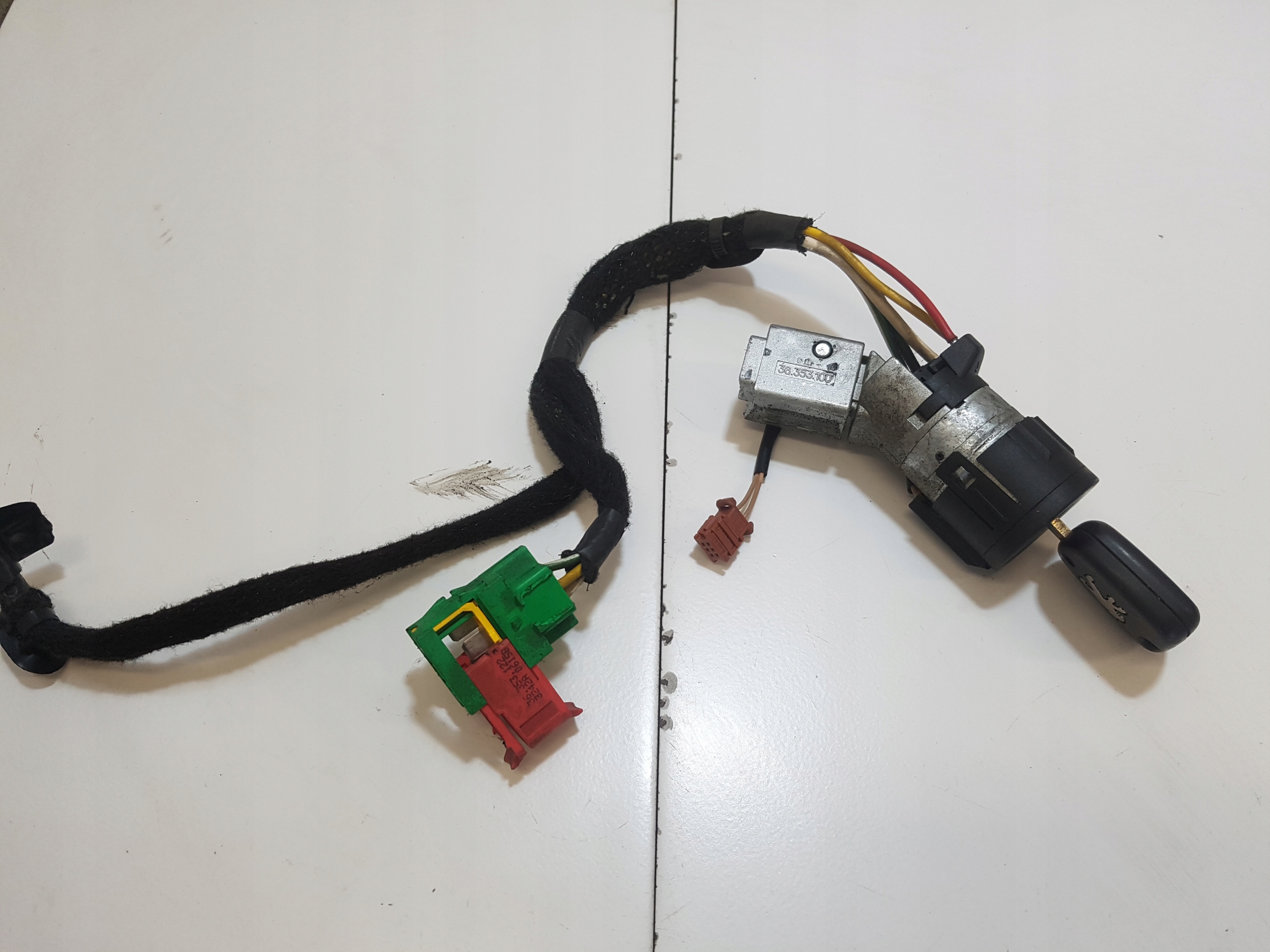 ignition Z KLUCZYKIEM PEUGEOT 307 36353100