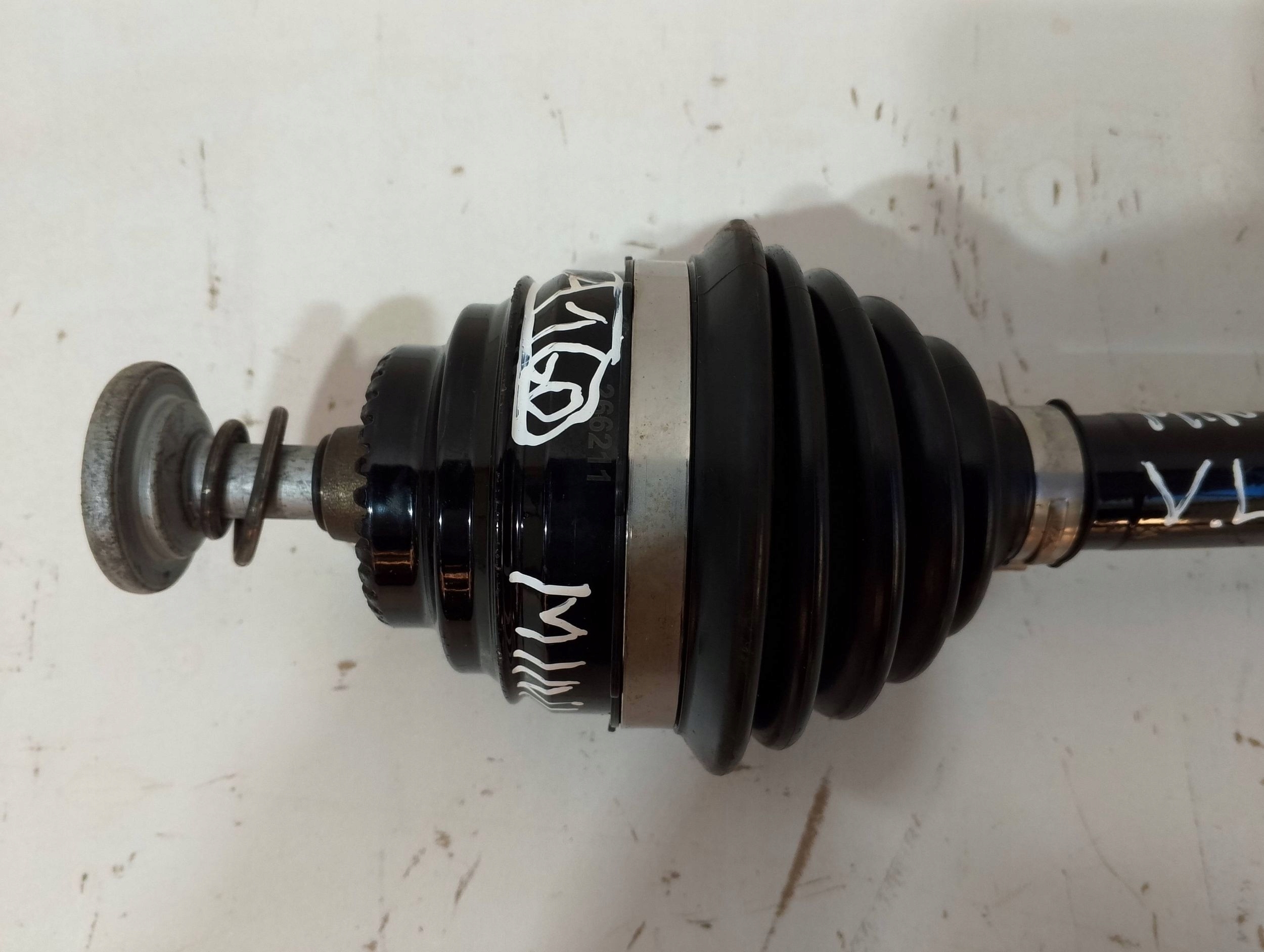 Mini Cooper F57 F60 semi-axis front left 8742385-01 (A160)
