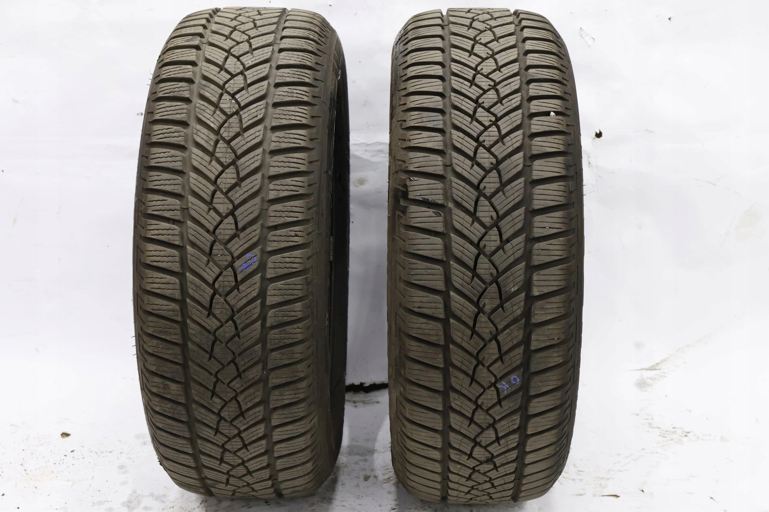 Fulda Kristall Control HP2 215/60R16 99H 9 mm