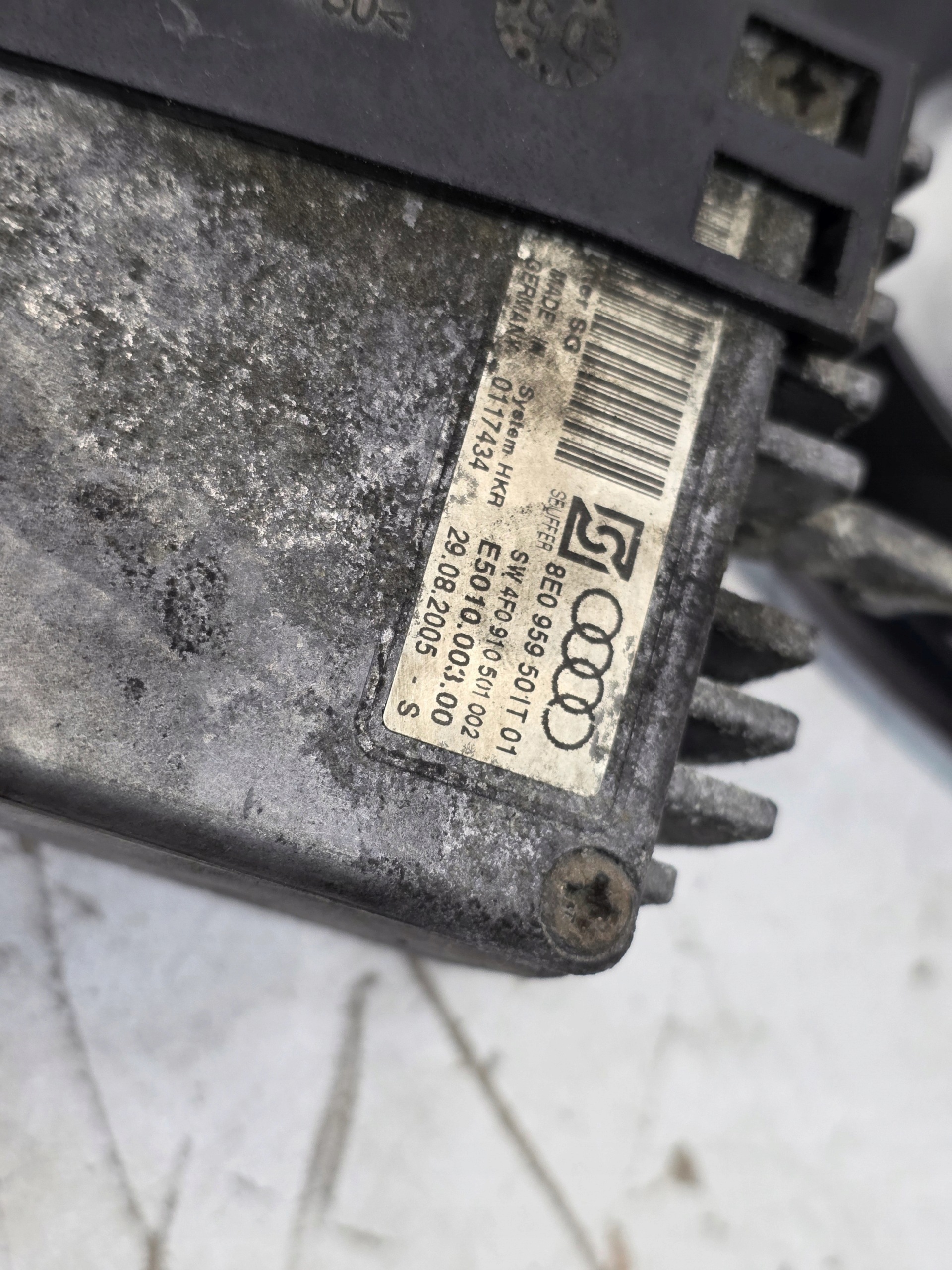 modulo ventole radiatore AUDI A4 B7 2.5 TDI 8E0959501T
