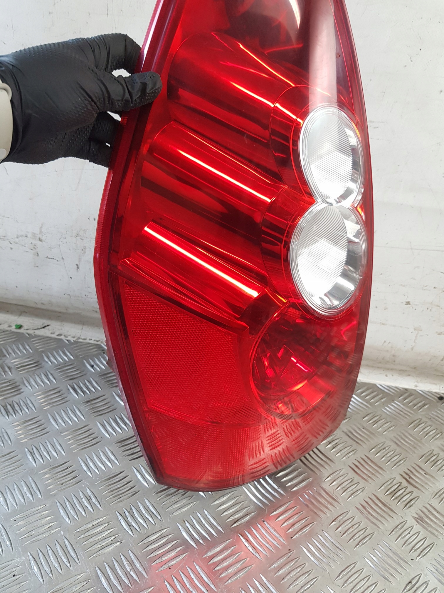 light left rear part C23551160 MAZDA 5 and CR 06R