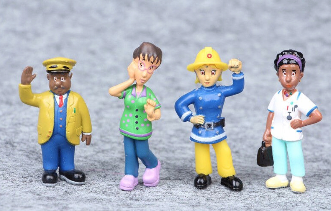 12 db-os TŰZOLTÓ FIGURA SAM nagy szett EREDETI Márka márkanév nélkül