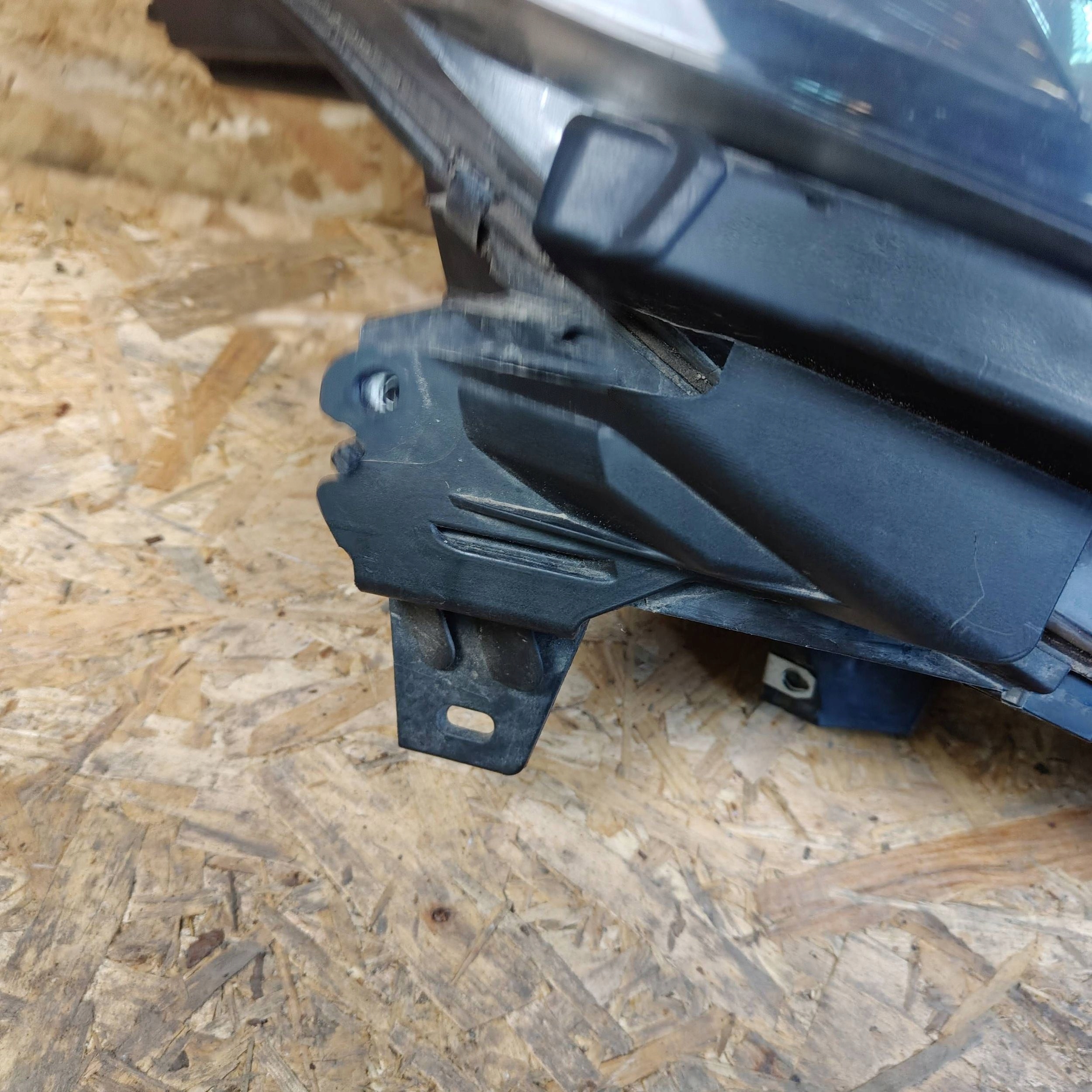 Reflektor light right side Opel Zafira C 030126320205