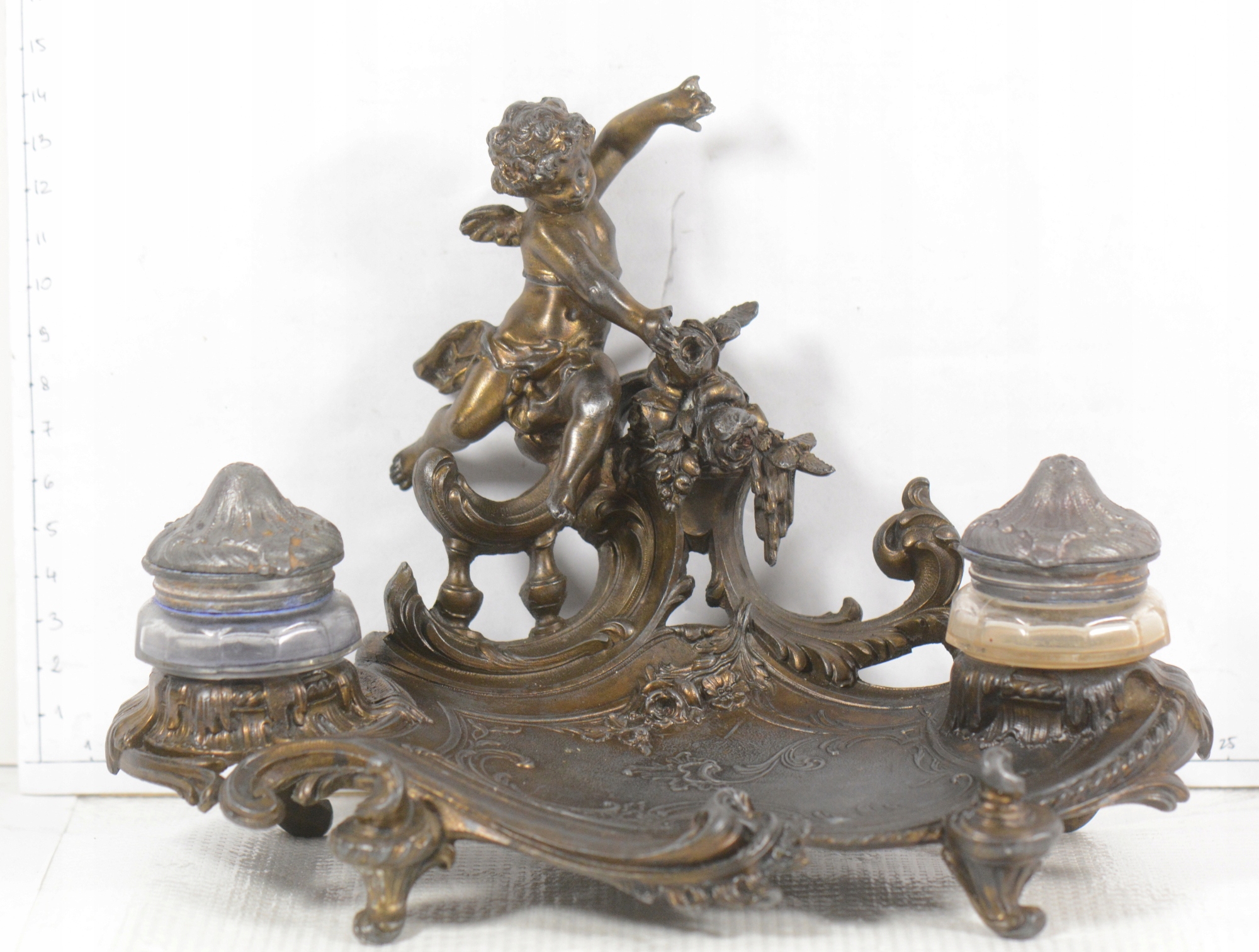 БОГАТО УКРАШЕННЫЙ КАБИНЕТ ЧЕРНИЛЬНИЦА ЛАТУНЬ