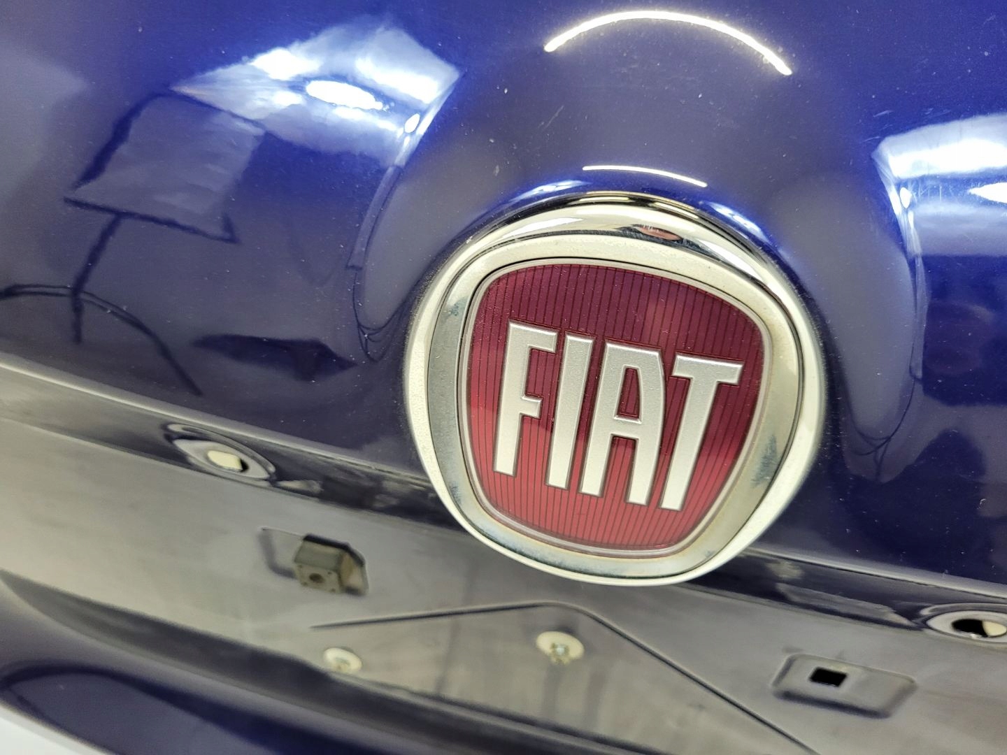 rear trunk door boot Fiat 500X 2015