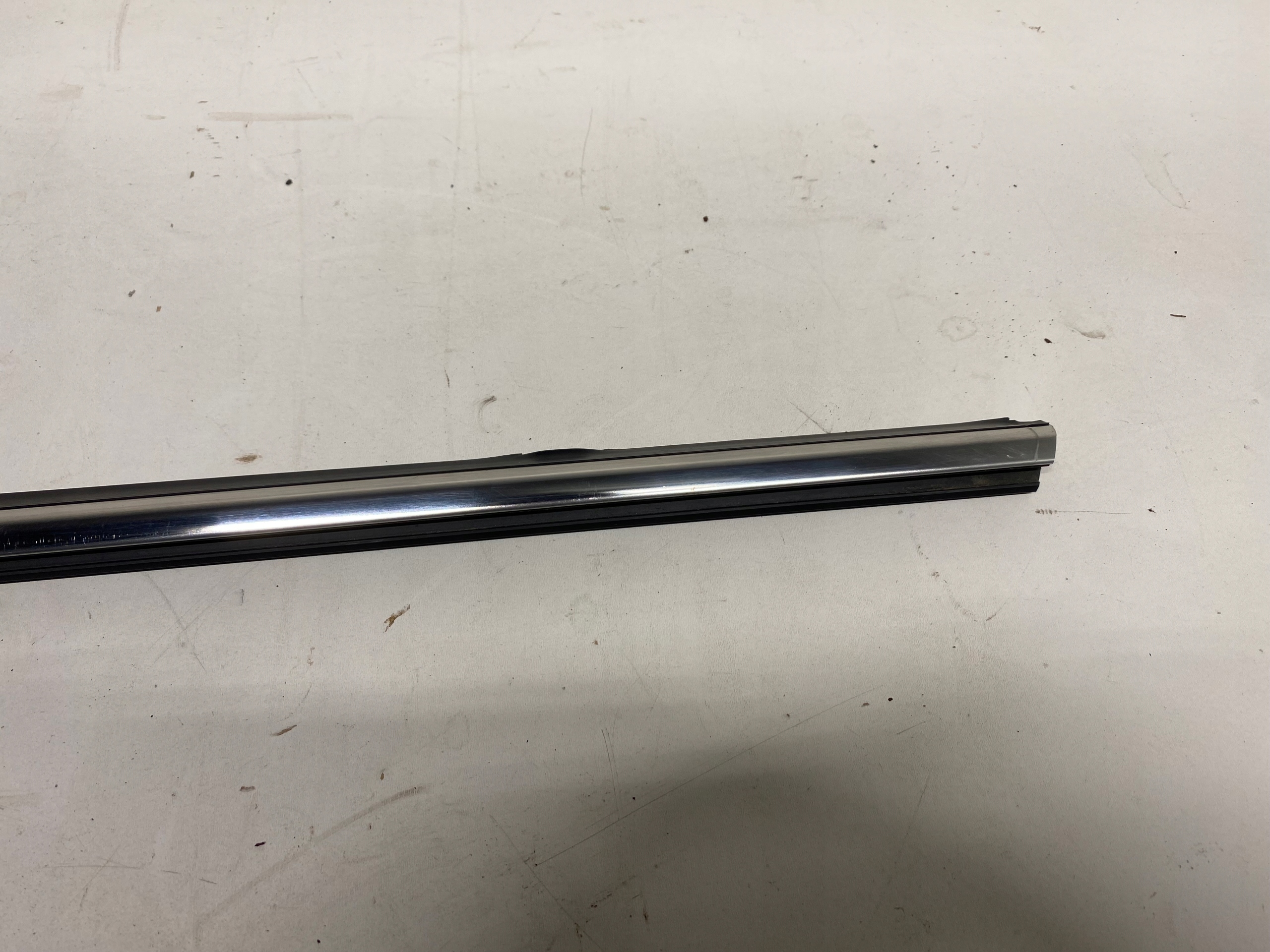 moulding PARAPET door left front SPORTAGE III 10