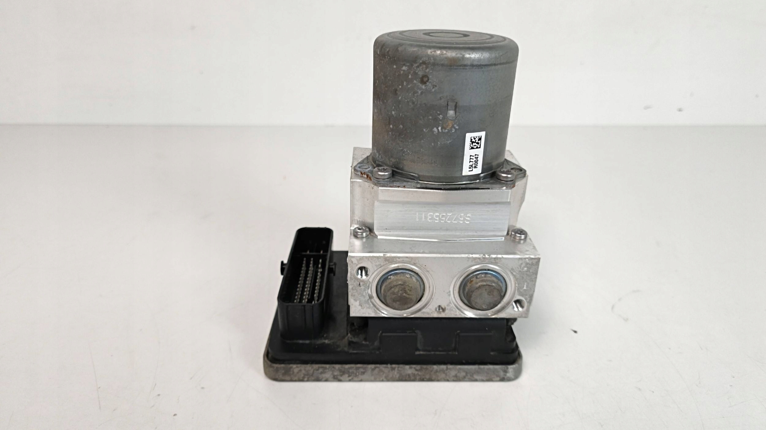 BMW 5 G30 G31 G38 6889160 Pompa ABS